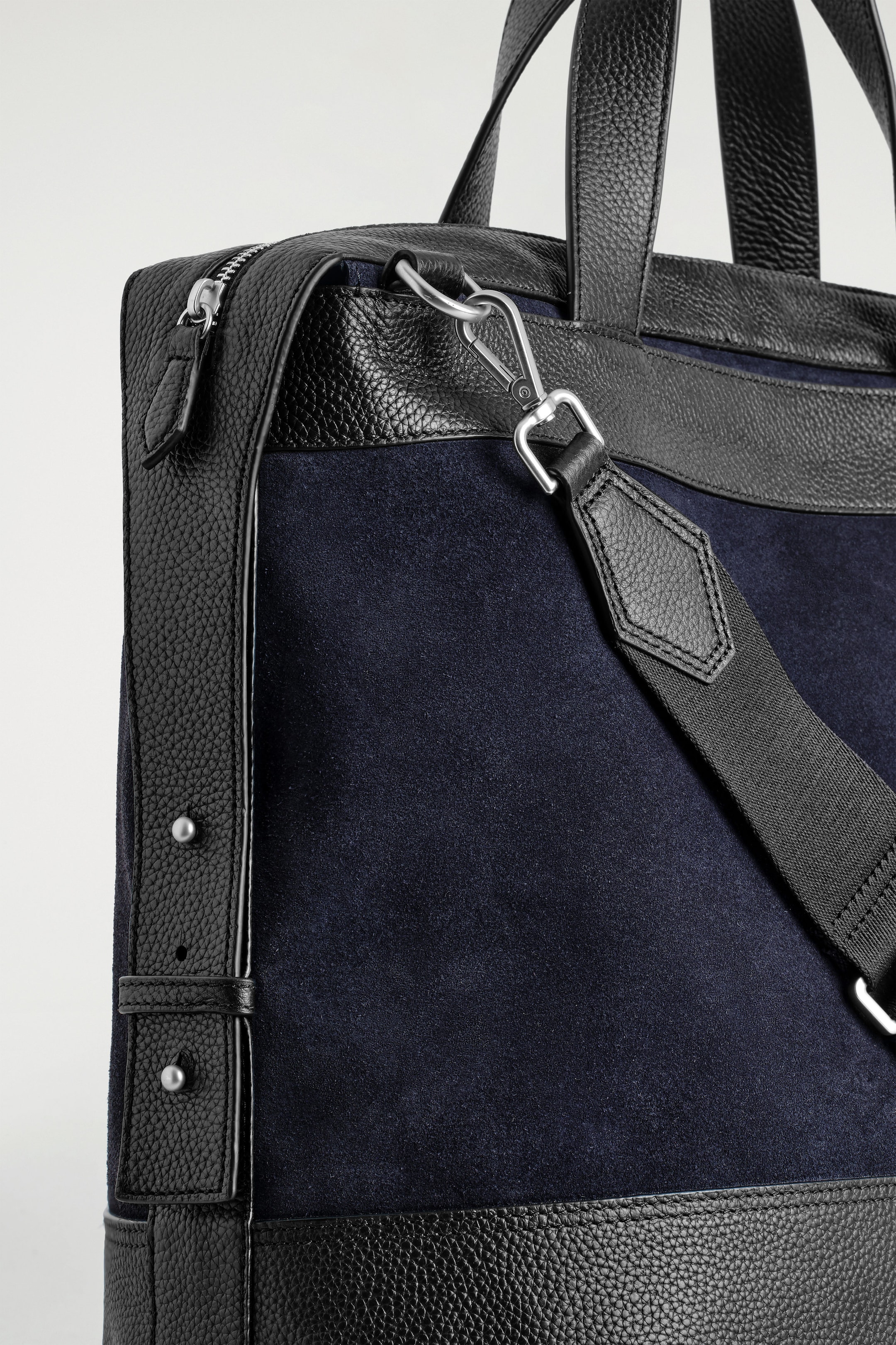CITY MESSENGER BAG - LEATHER