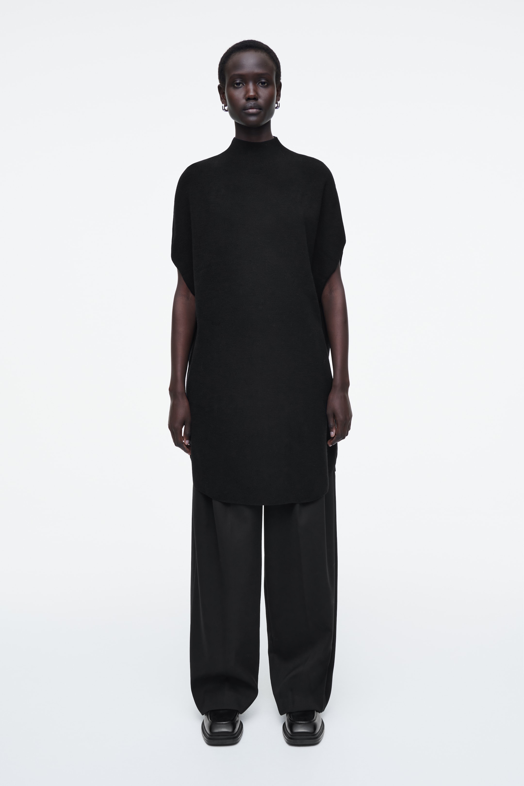 Ver imagen más grande: VESTIDO ENVOLVENTE DE LANA - NEGRO - MUJER | H&M ES 2
