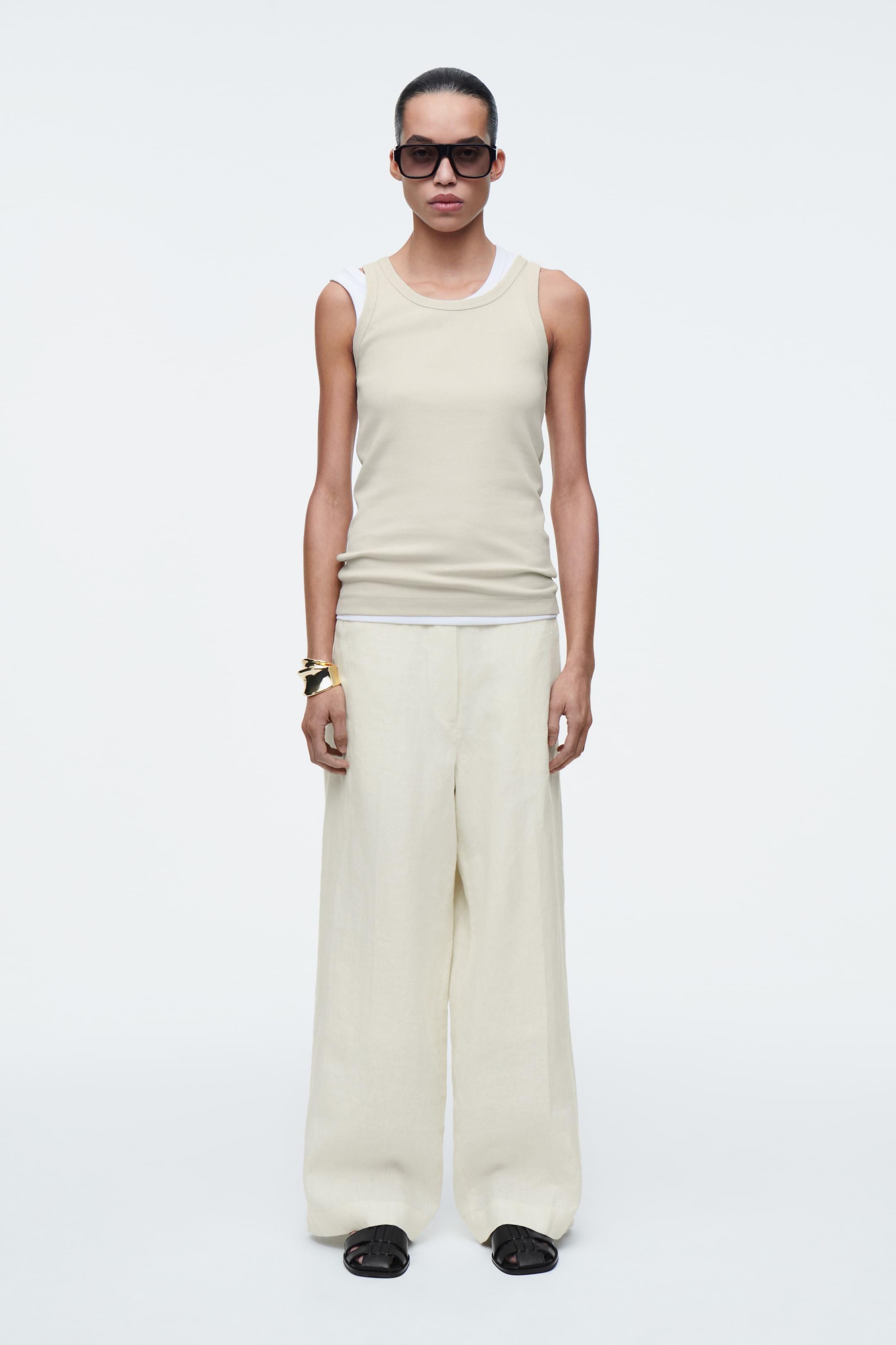 Ver imagem maior: CALÇAS DE LINHO RETAS E AJUSTADAS - AMARELO MANTEIGA - SENHORA | H&M PT 1