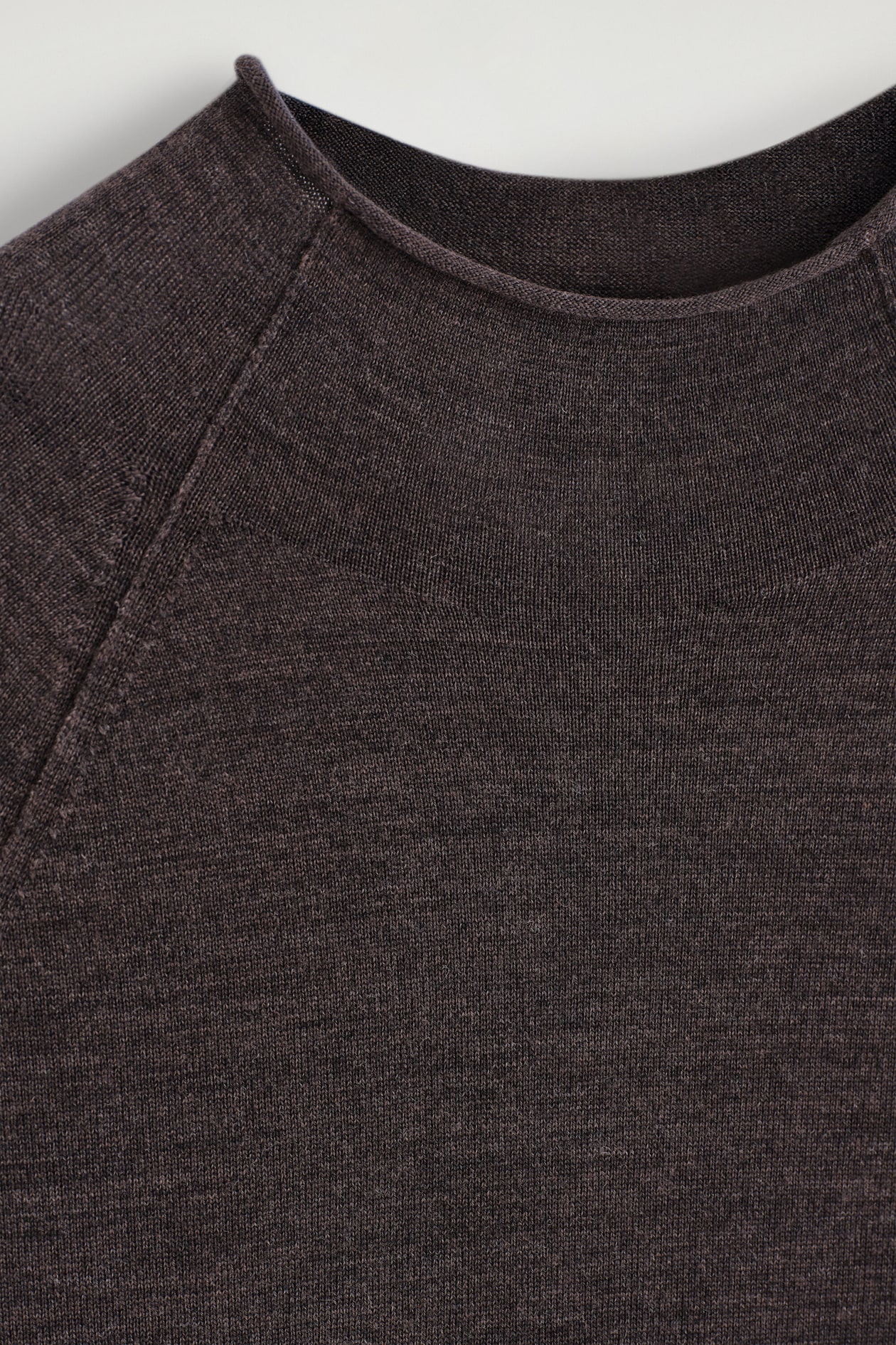 MERINO WOOL FUNNEL-NECK SWEATER — BROWN MÉLANGE
