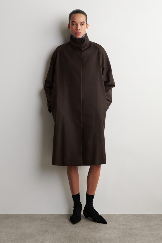 OVERSIZED mock-NECK COAT — DARK BROWN