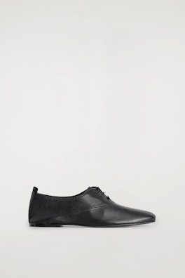 SOFT LEATHER BROGUES — BLACK 3