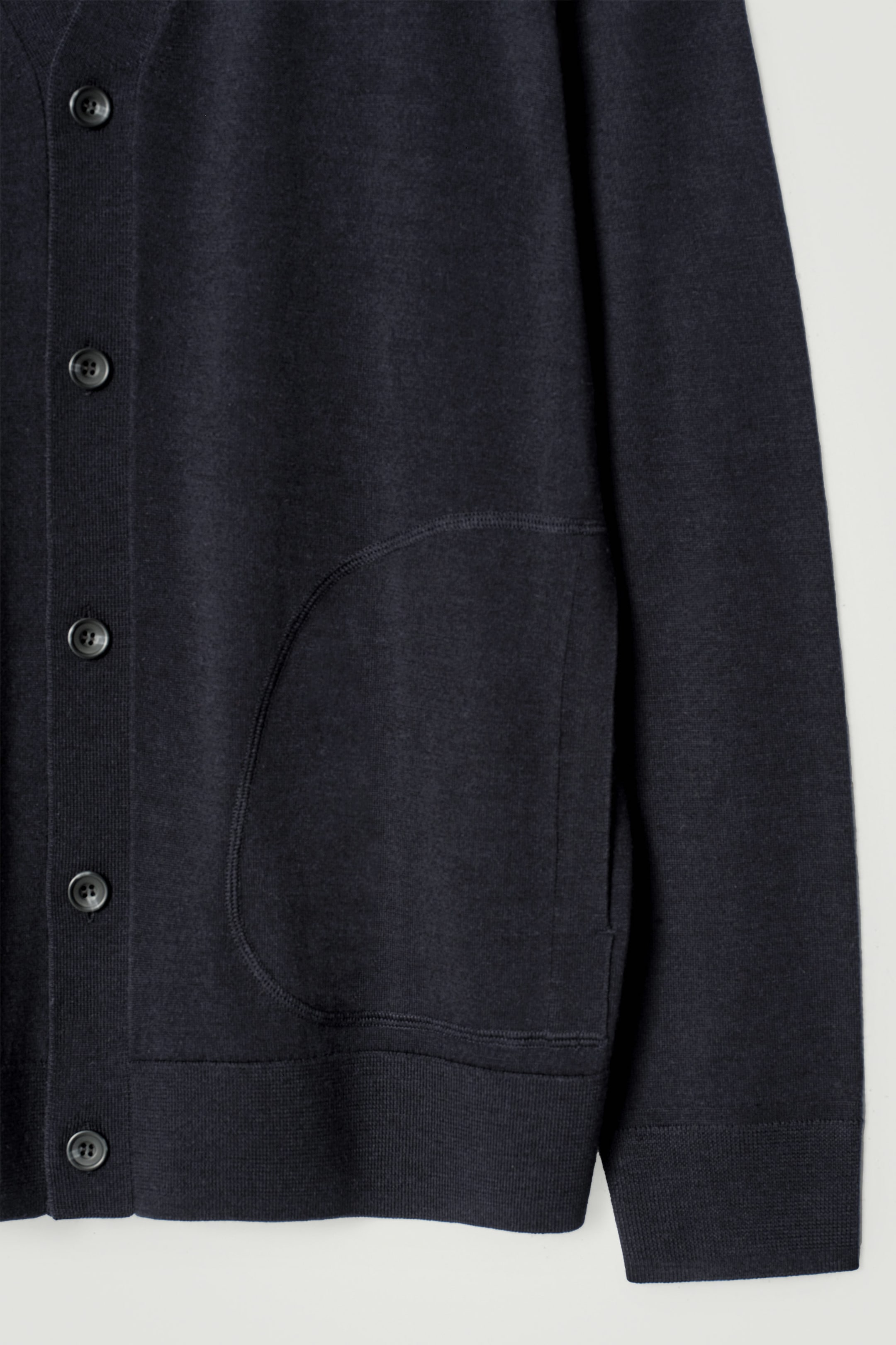 StillMedia/DescriptiveDetail