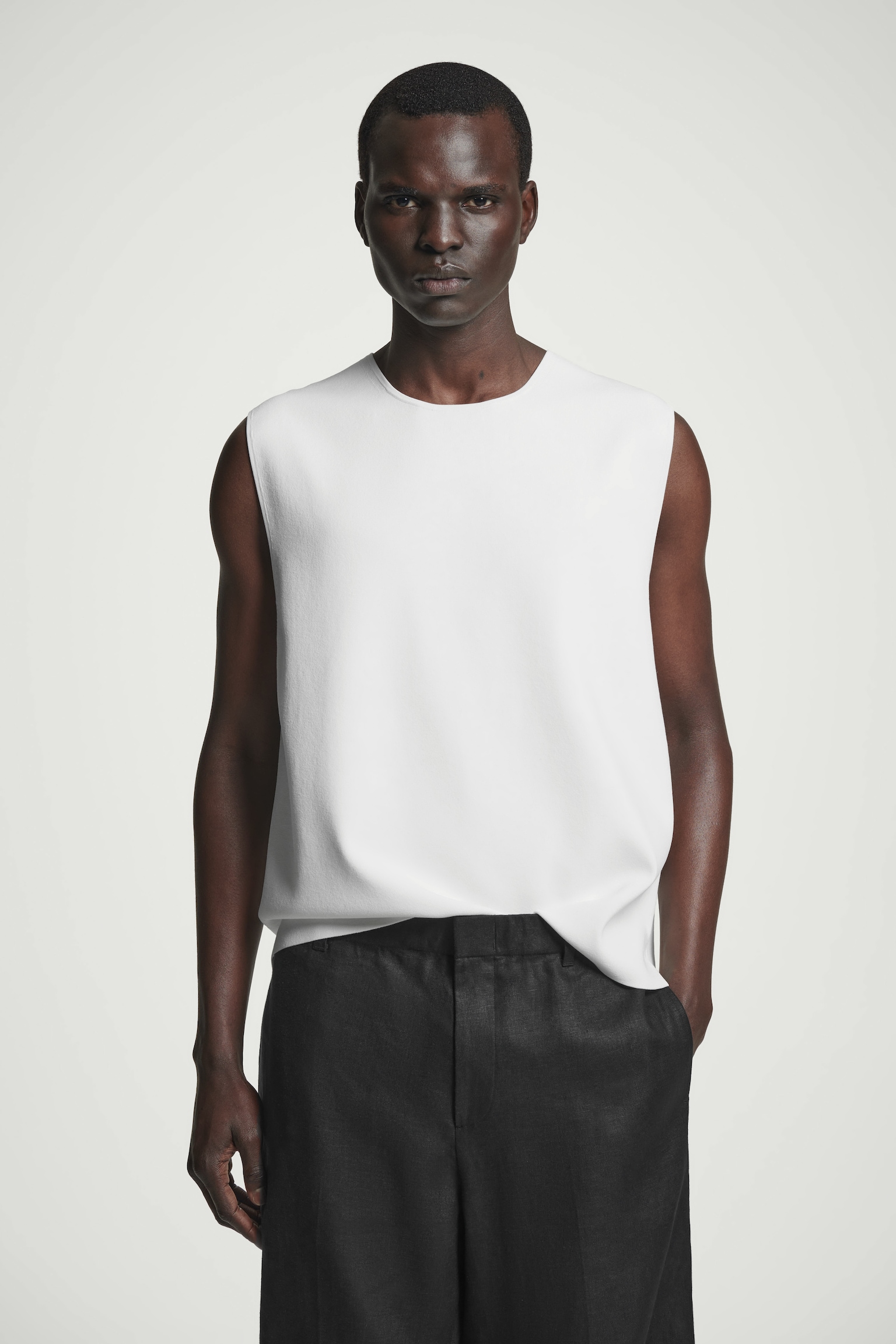 DÉBARDEUR SPORTSWEAR EN MAILLE - BLANC/BLEU MARINE