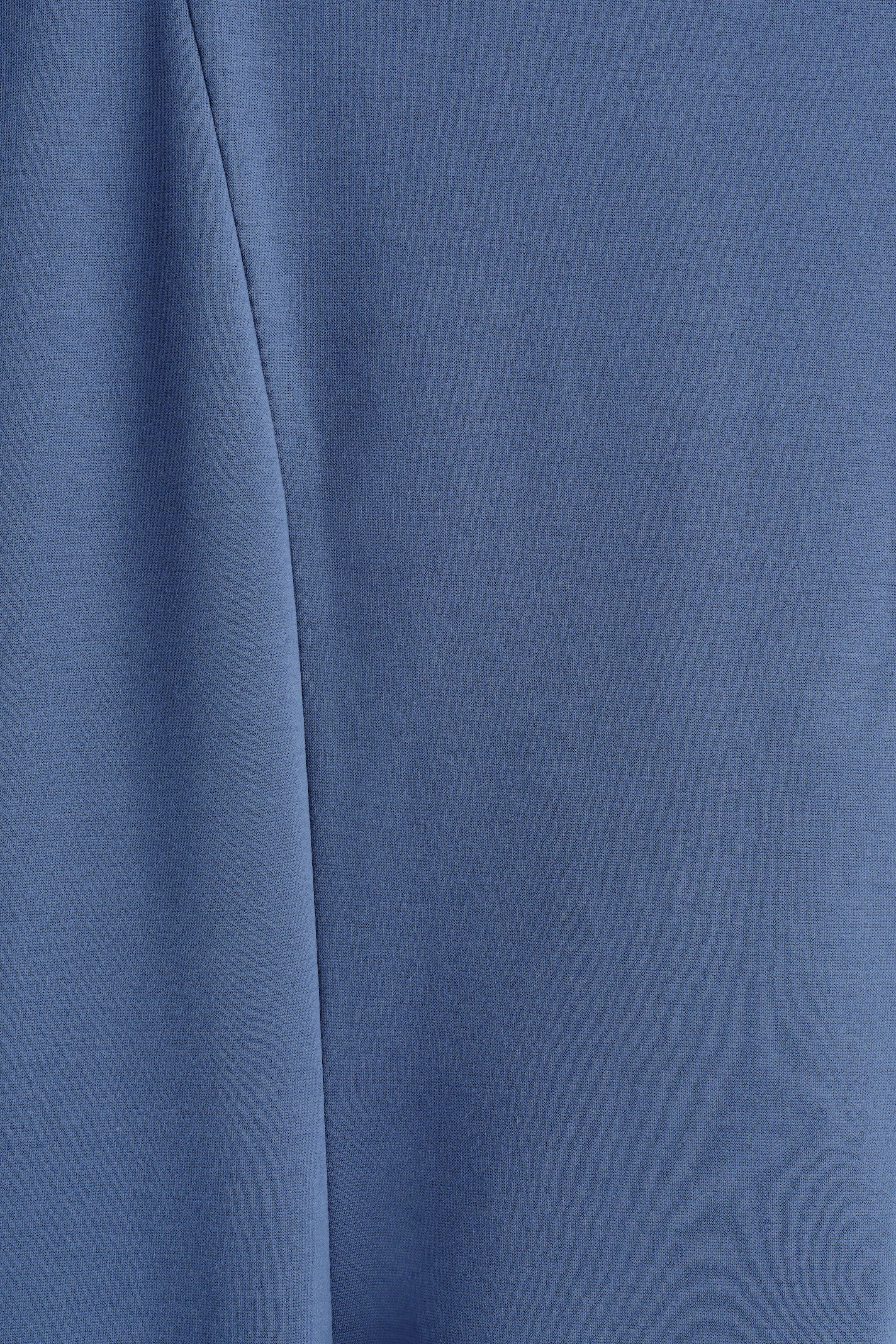 StillMedia/DescriptiveDetail