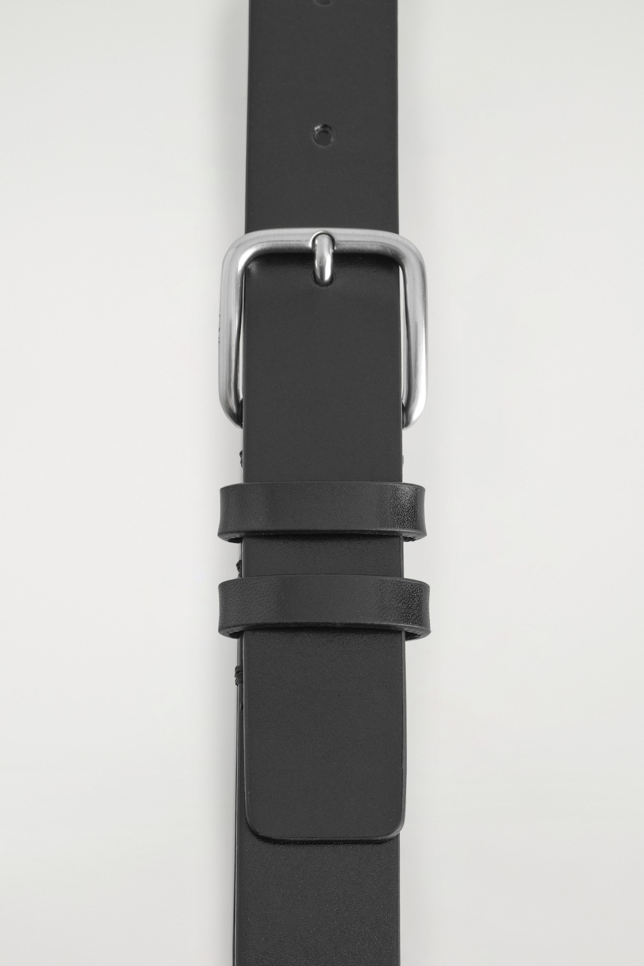 CLASSIC LEATHER BELT — BLACK / SILVER