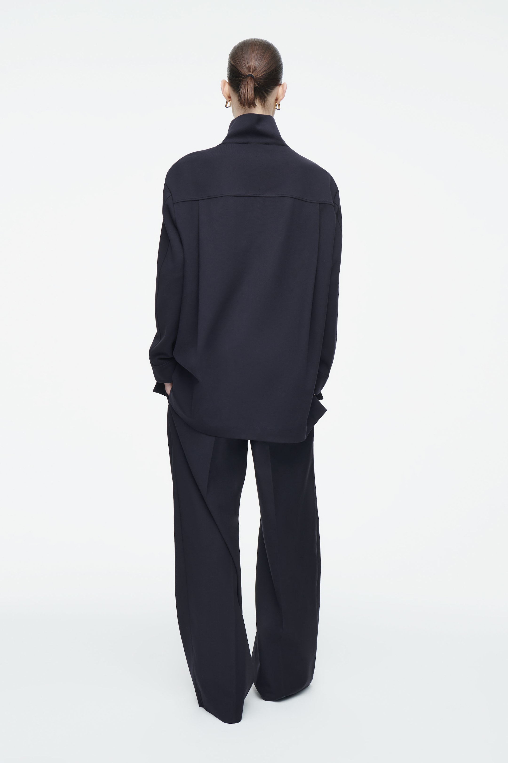 BUTTONED FUNNEL-NECK TOP