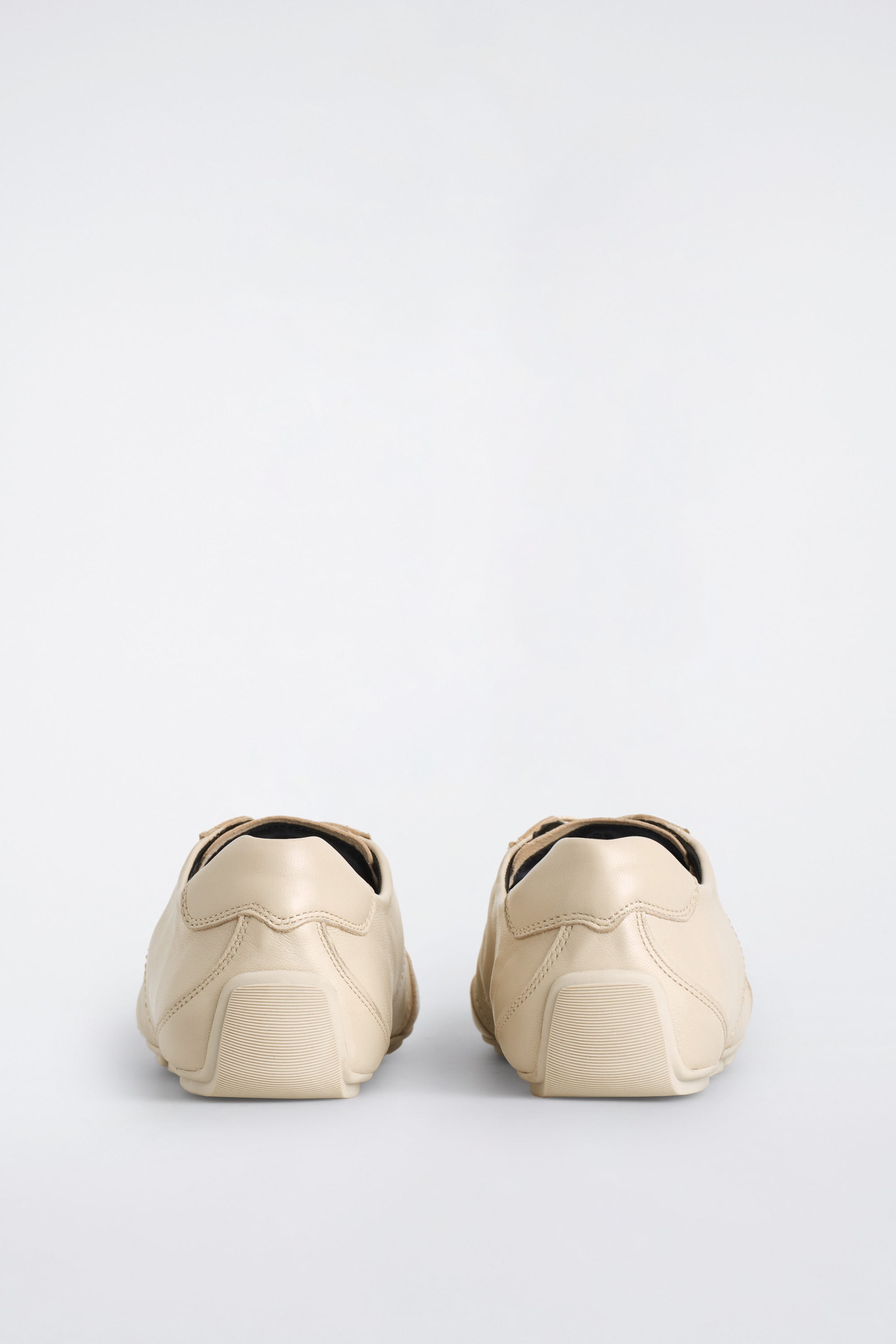 StillMedia/DescriptiveDetail