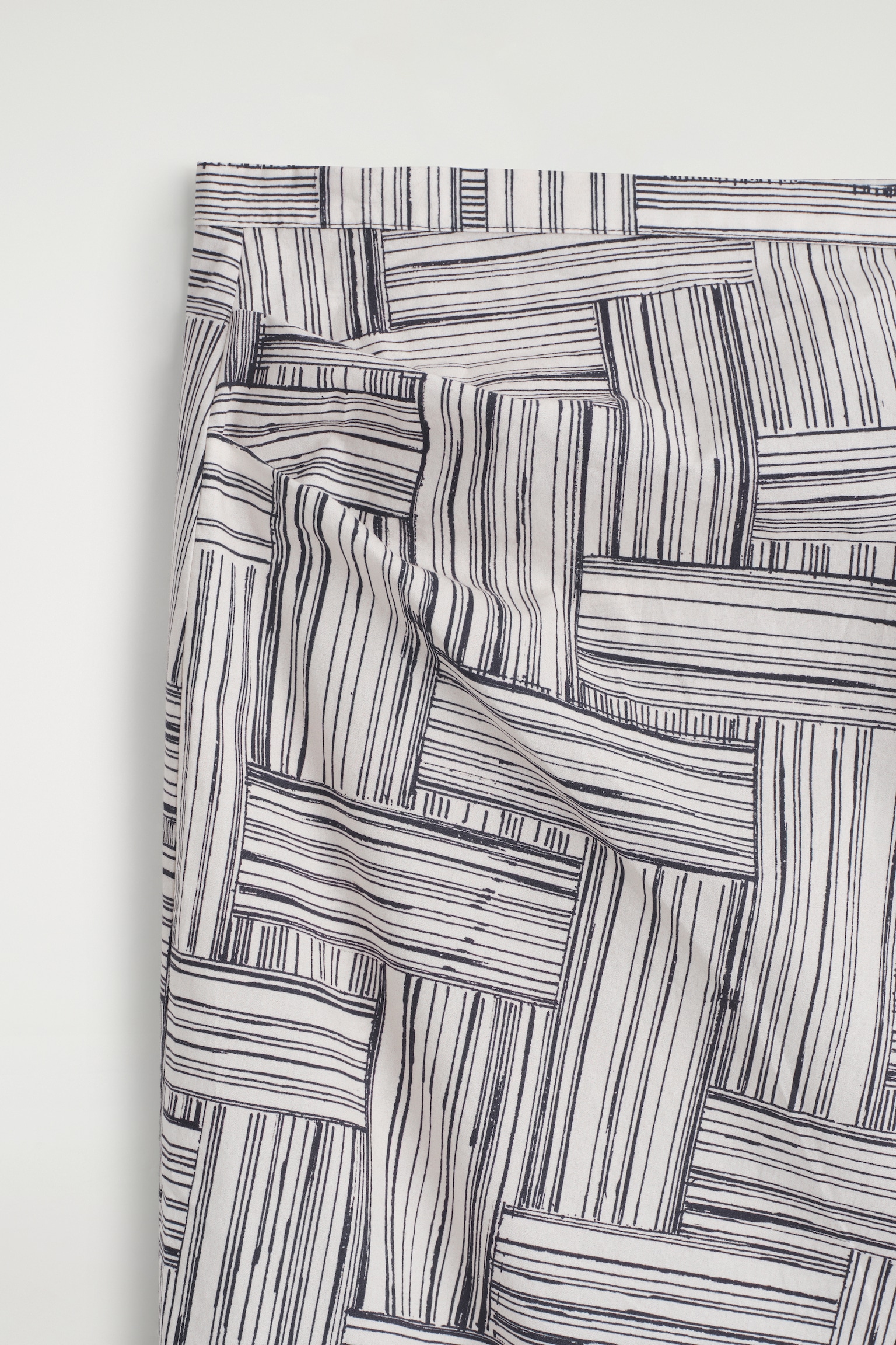WICKELROCK AUS BAUMWOLLE MIT PRINT - ECRU/NAVYBLAU/PRINT - 7