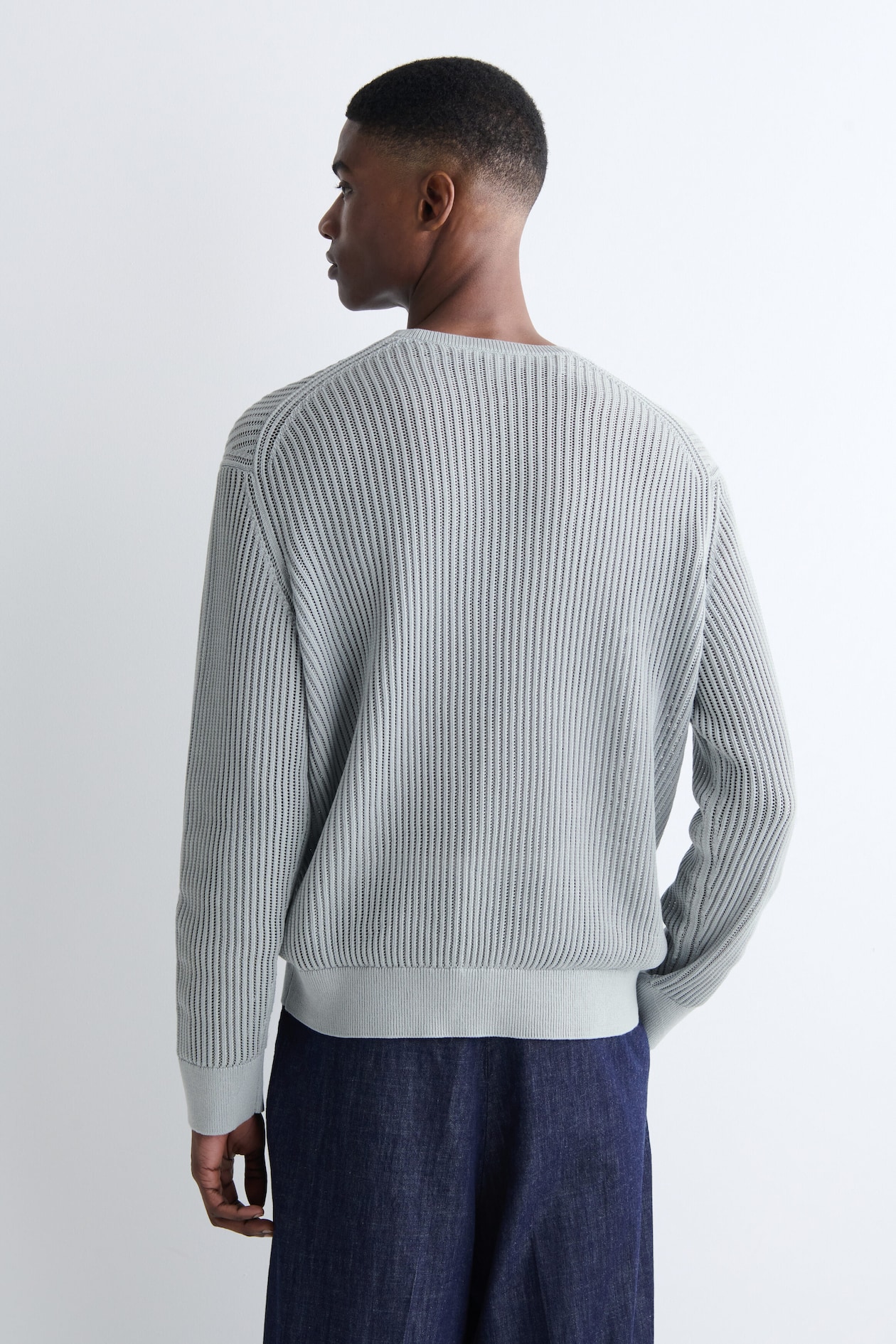 LADDER-STITCH COTTON V-NECK JUMPER — LIGHT BLUE