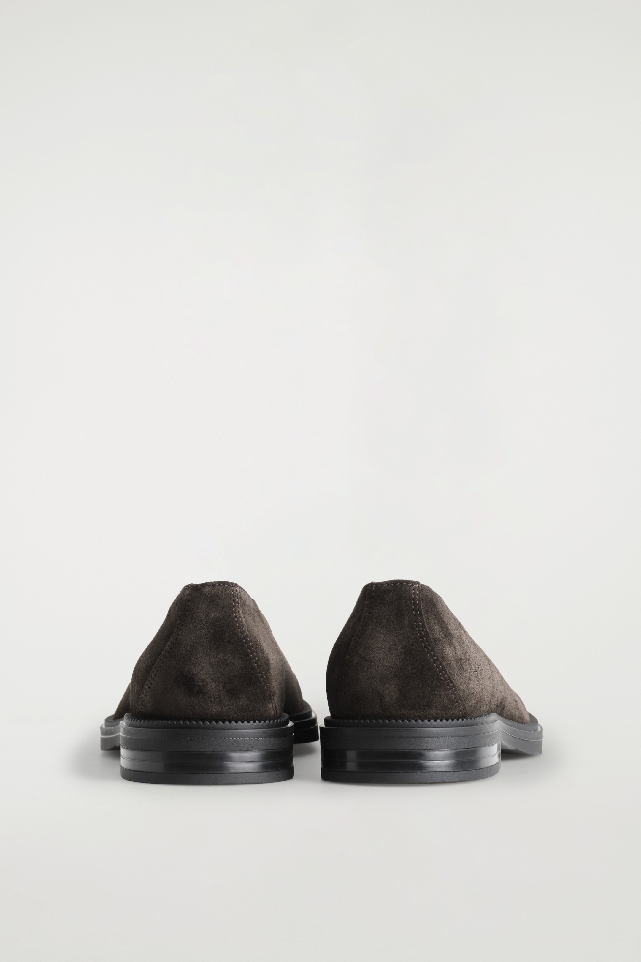 Grösseres Bild ansehen: MARKANTE SCHUHE AUS VELOURSLEDER - DUNKELBRAUN - DAMEN | H&M CH 5