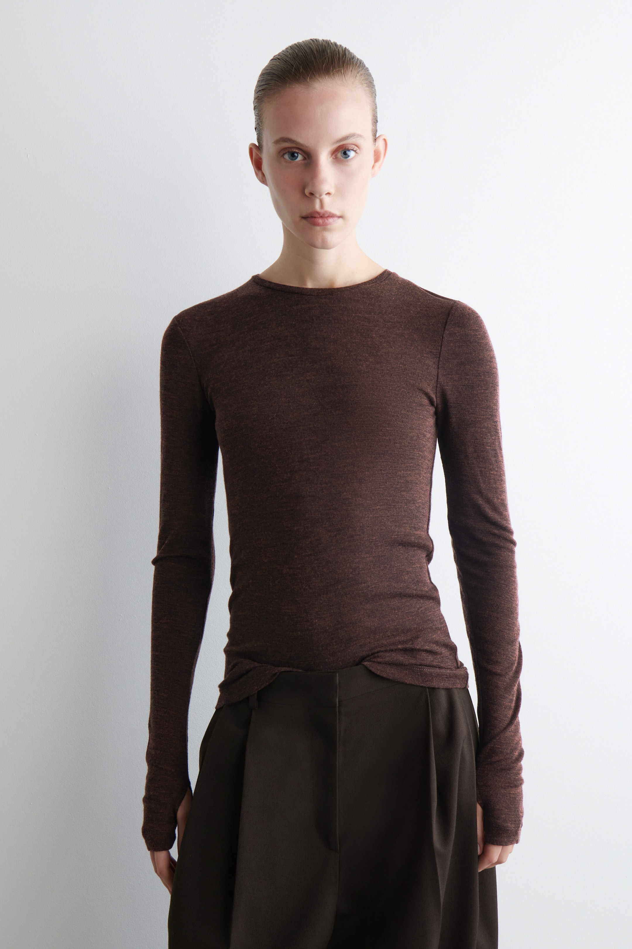 SLIM MERINO WOOL SWEATER