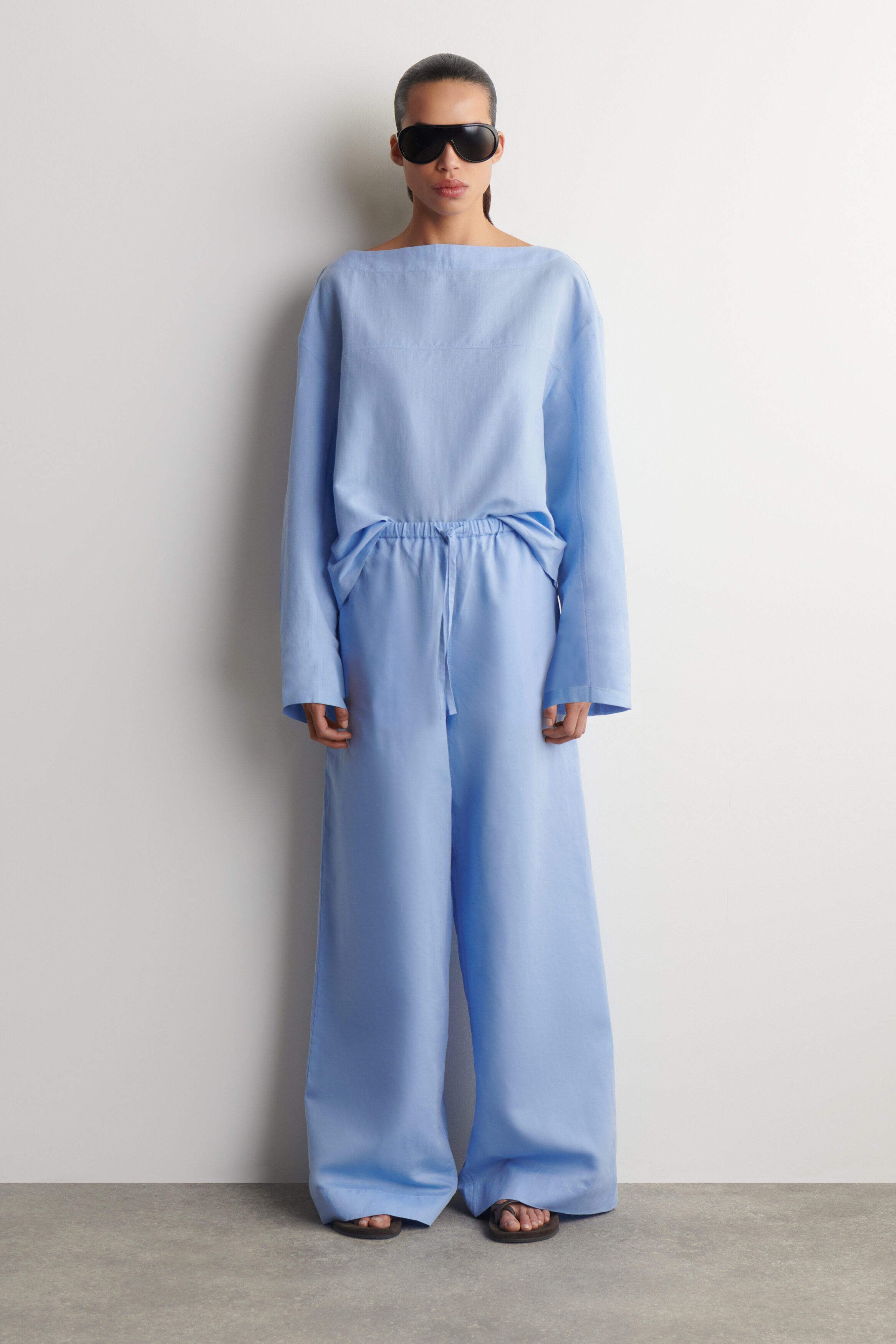 WIDE-LEG LINEN DRAWSTRING PANTS - LIGHT BLUE | COS US