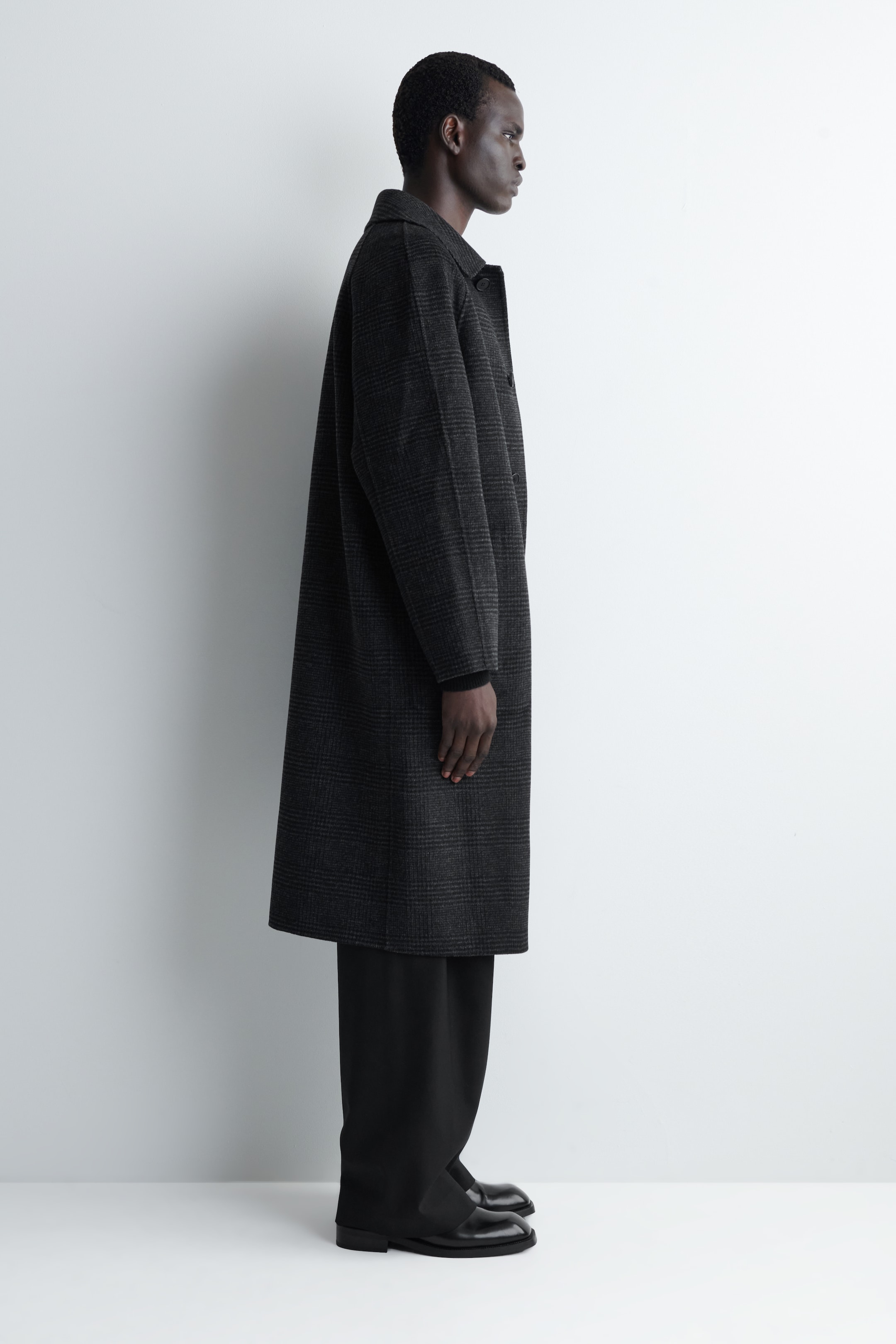 Agrandir l'image: CHAUSSURES OXFORD EN CUIR À BOUT CARRÉ - NOIR - HOMME | H&M FR 1