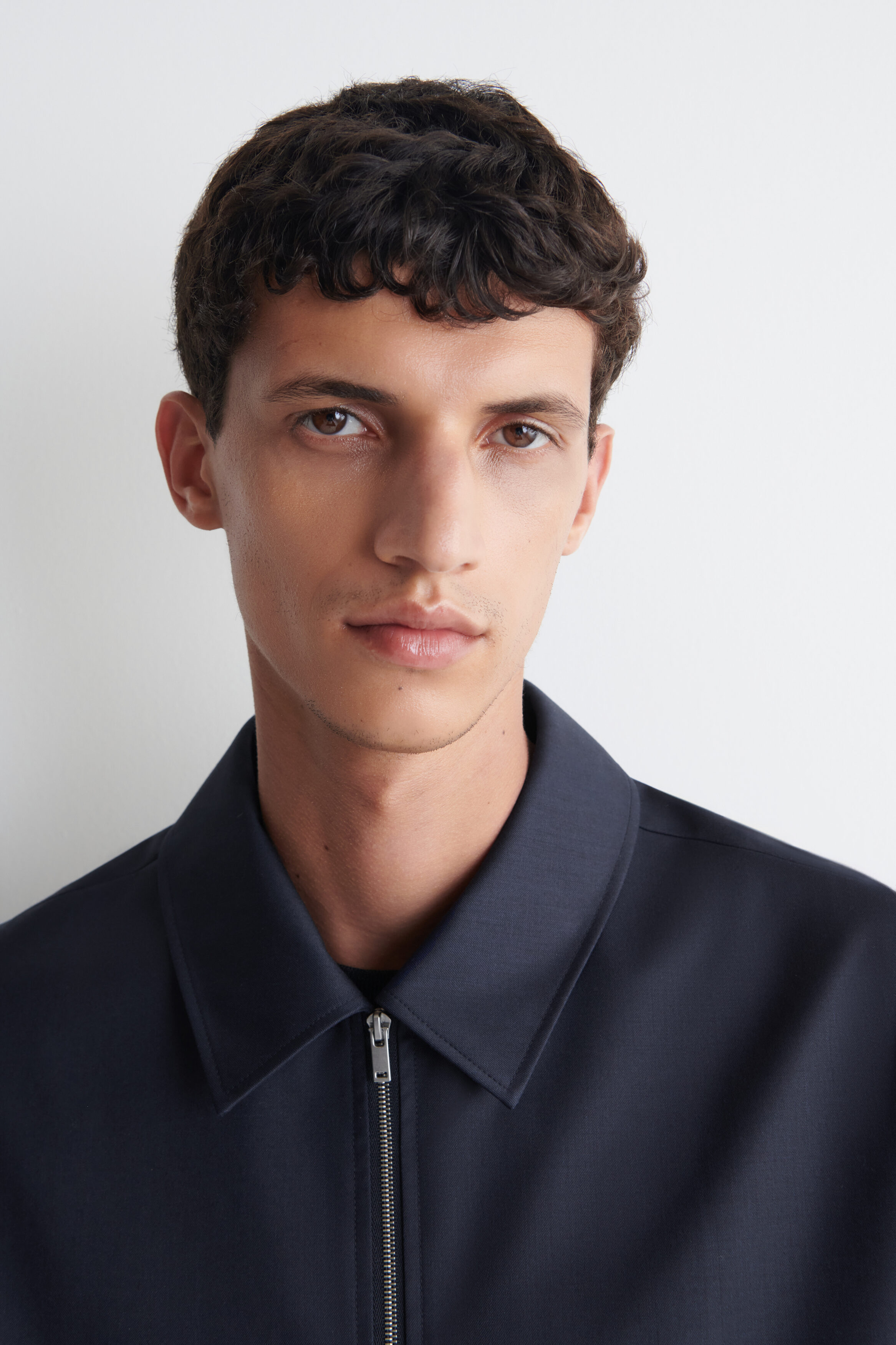 TAILORED WOOL ZIP-UP JACKET - thumbnail 5