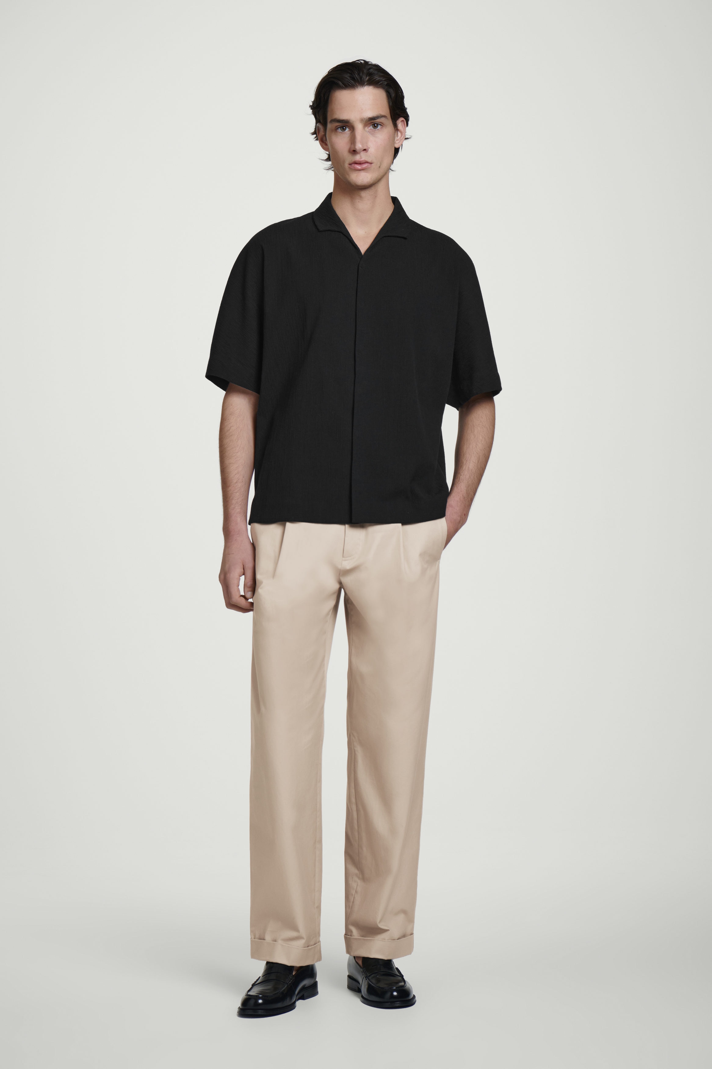 CRINKLED-COTTON SHIRT - BLACK | COS