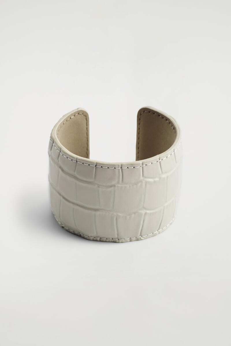 Croc-Effect Leather Cuff