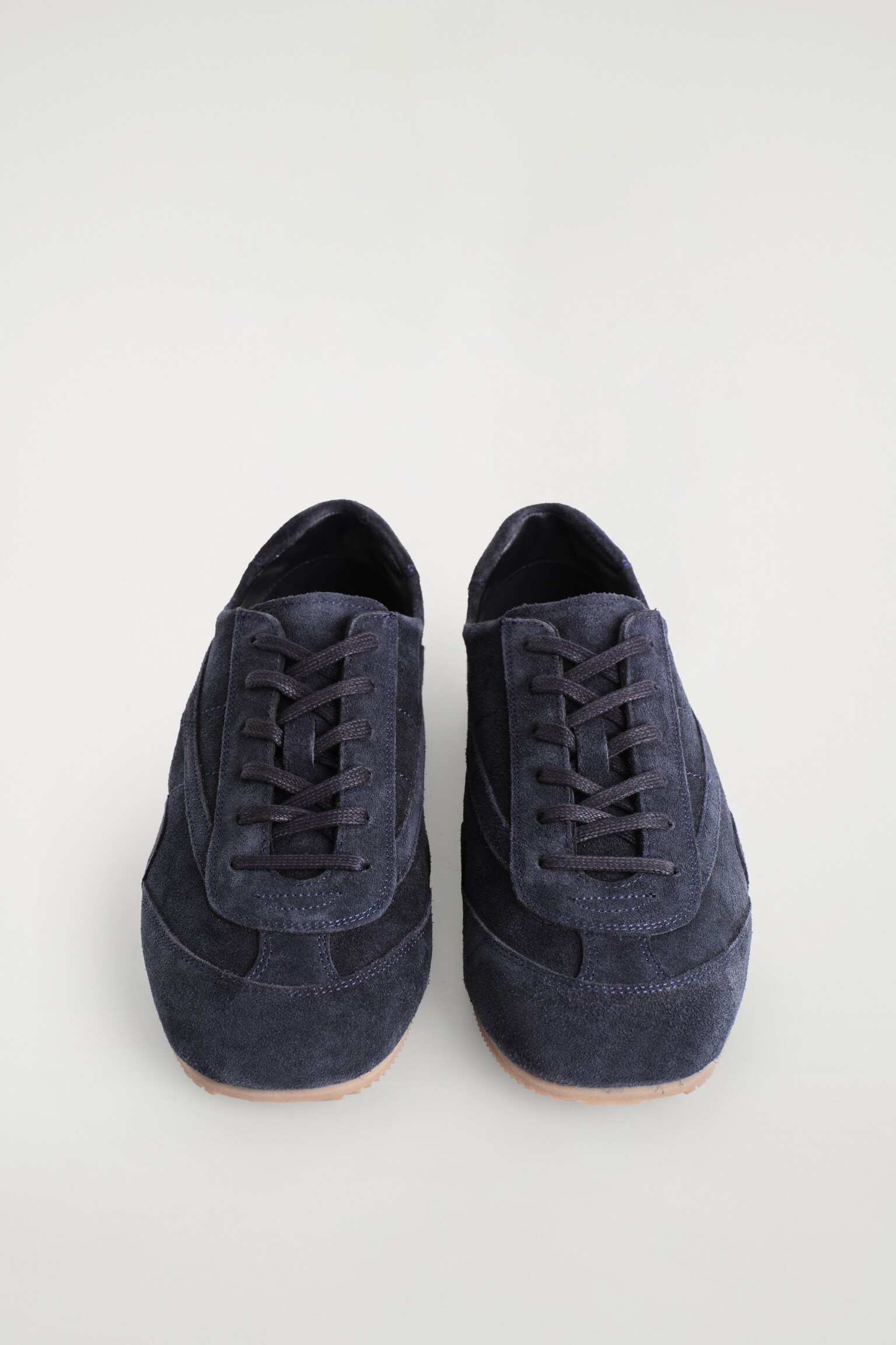 SCHLICHTE SNEAKERS AUS VELOURSLEDER - Stahlblau/CAPPUCCINO - 5