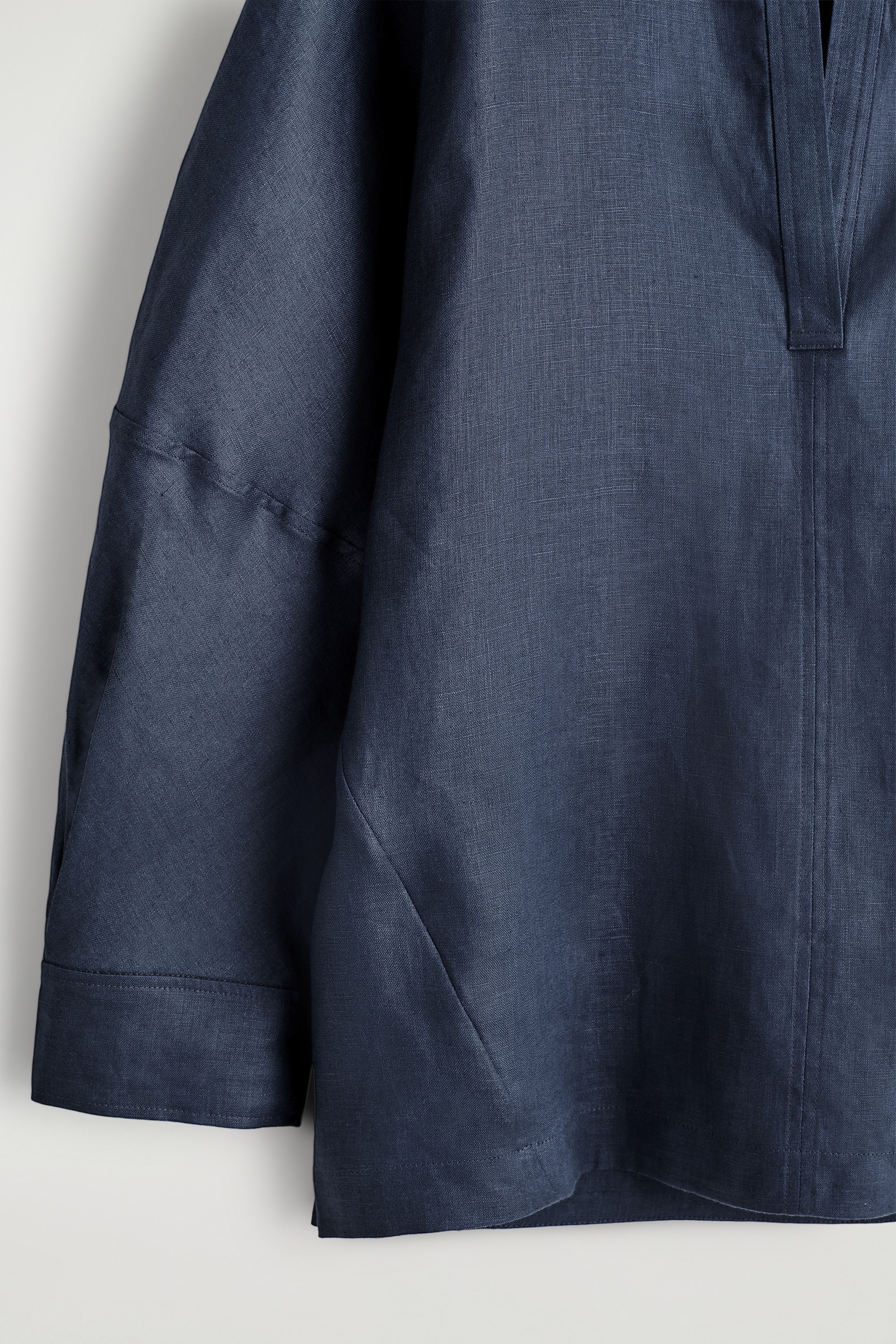 VOLUMINOUS LINEN BLOUSE - DARK BLUE/RUST RED - 6
