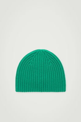 THE RIBBED CASHMERE BEANIE — MEADOW 2