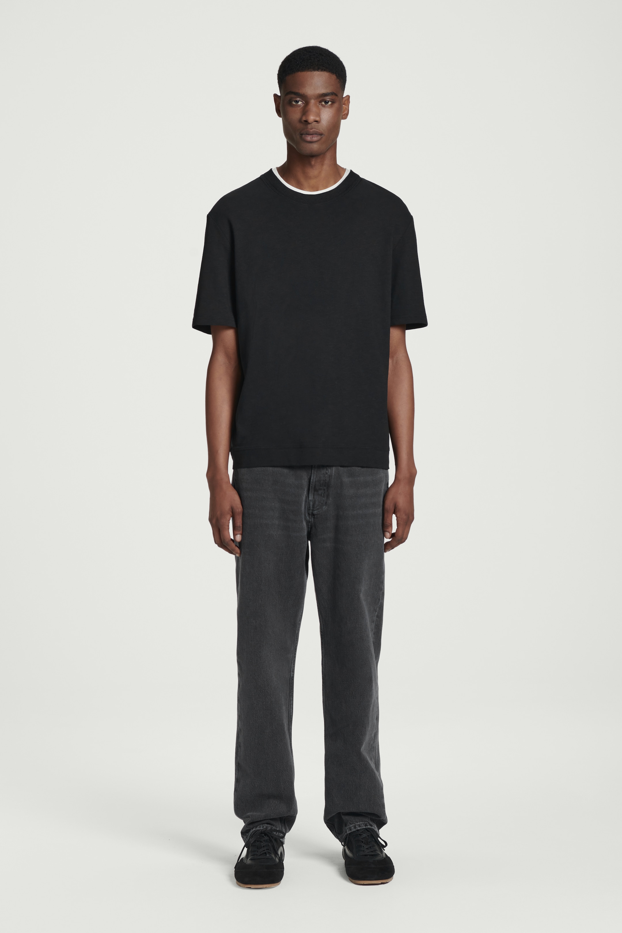 Agrandir l'image: T-SHIRT DÉCONTRACTÉ EN COTON ET LIN FLAMMÉ - NOIR - HOMME | H&M FR 4