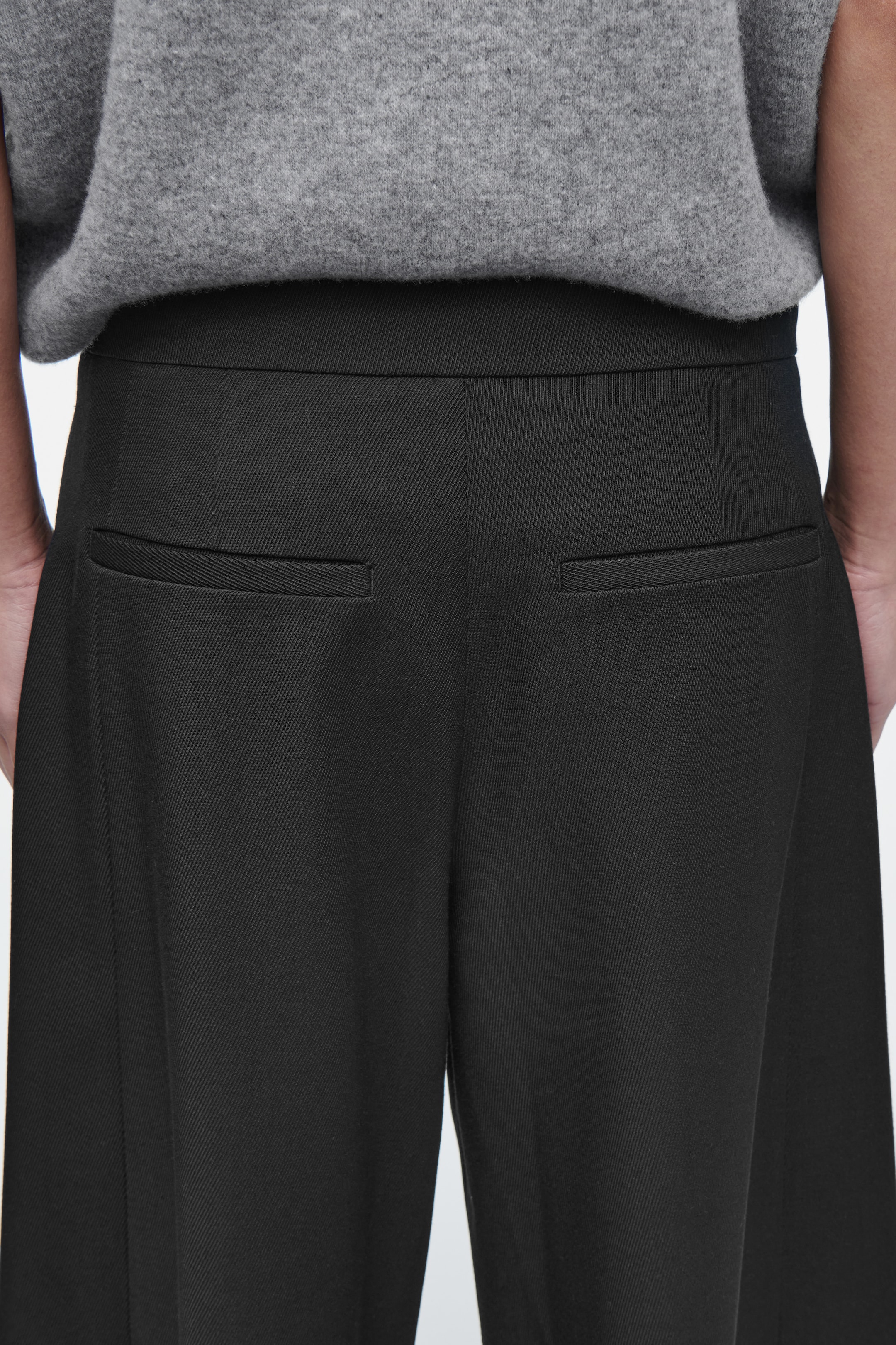 Zobacz większy obraz: SZEROKIE SPODNIE DO KOSTEK Z WEŁNĄ - CZARNY - ONA | H&M PL 3