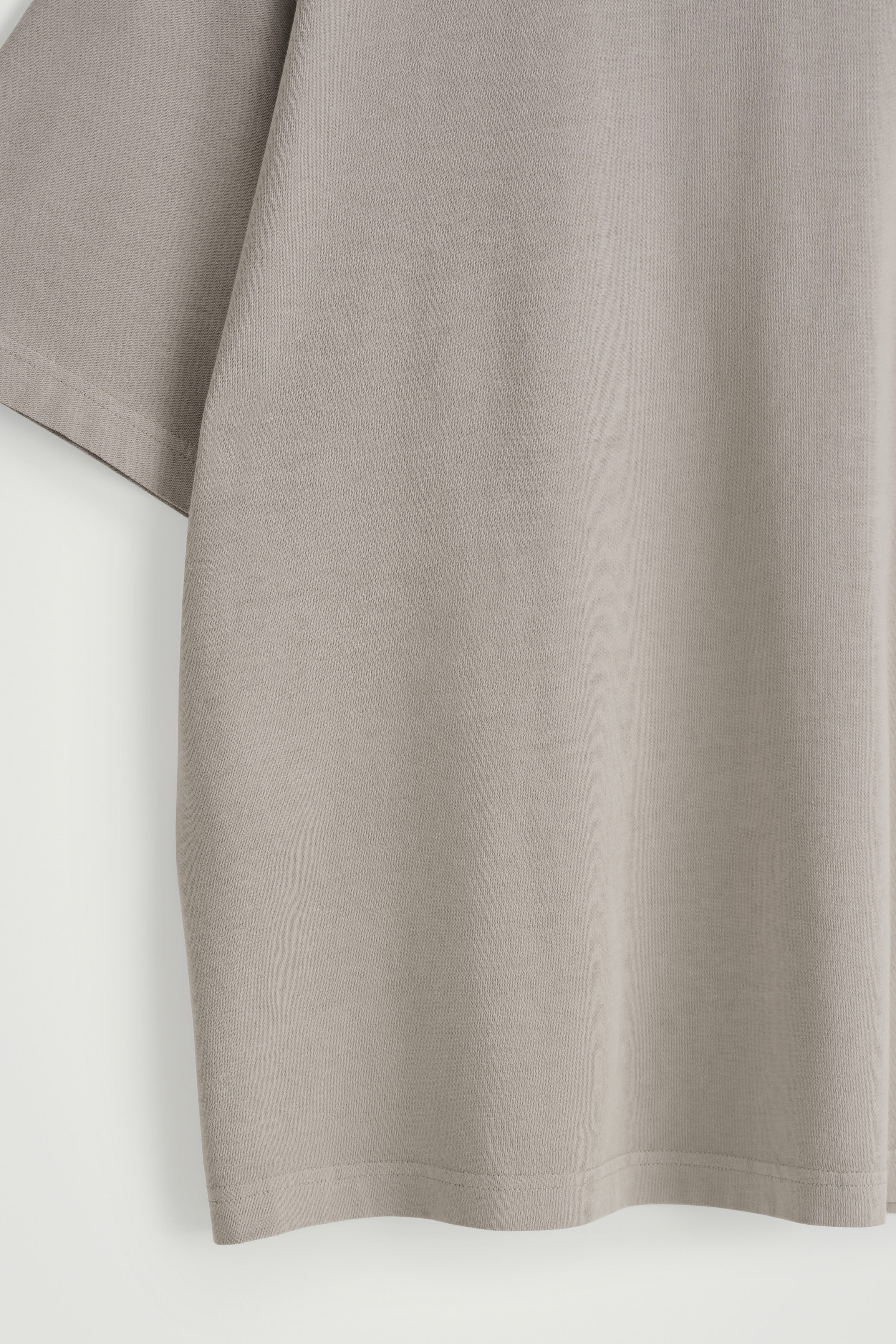 RELAXED LIGHTWEIGHT COTTON T-SHIRT - LIGHT GREY | COS