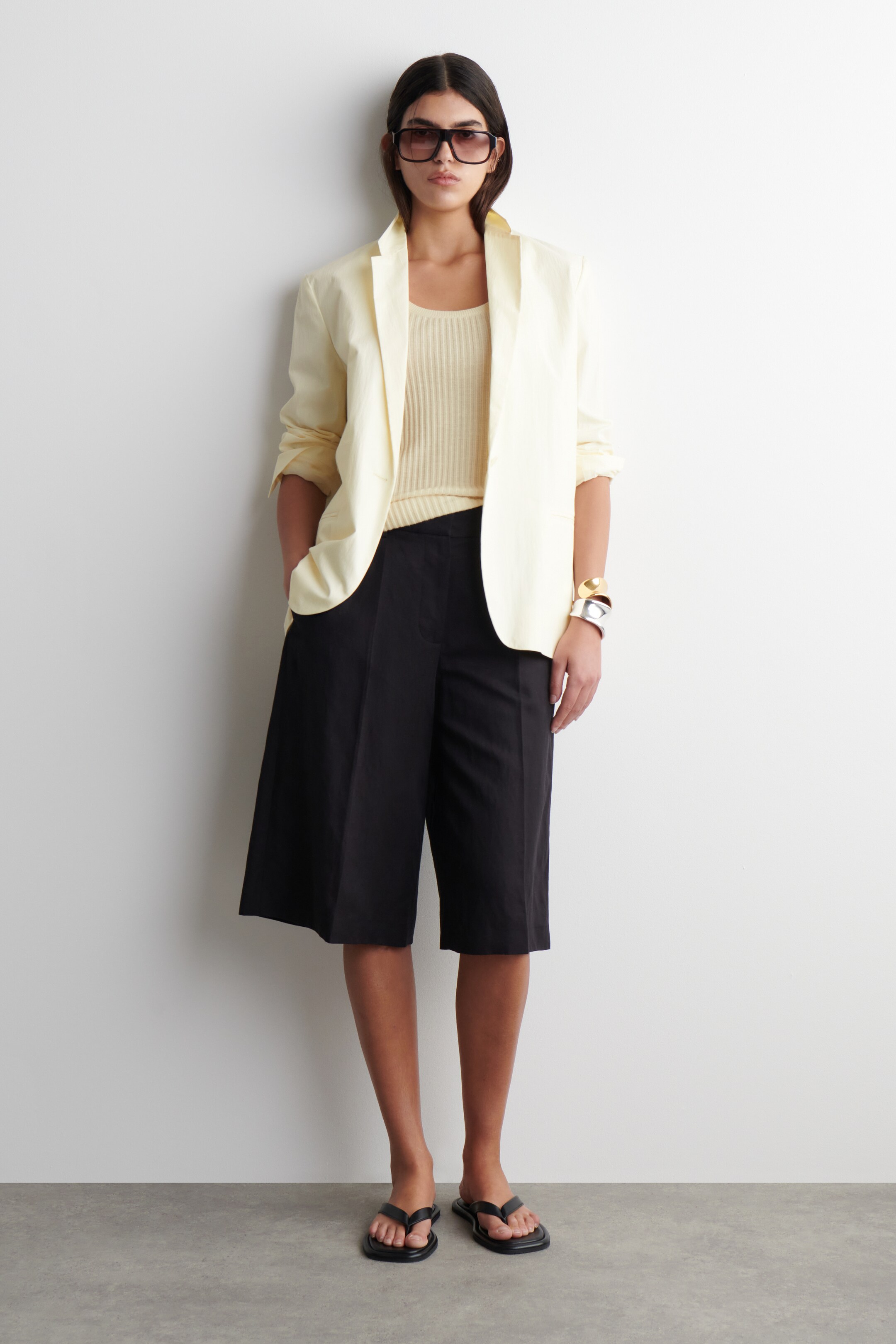 Agrandir l'image: DÉBARDEUR CÔTELÉ EN CACHEMIRE ET SOIE - JAUNE BEURRE - FEMME | H&M CH 2