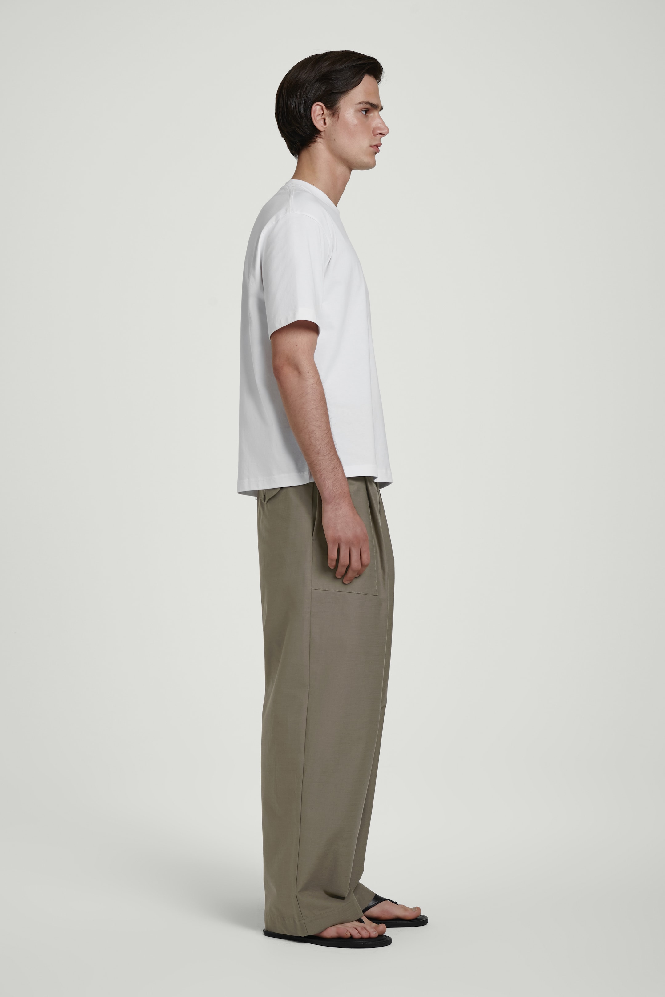 View larger image: RELAXED LIGHTWEIGHT COTTON T-SHIRT - WHITE - Men | H&M GB 3