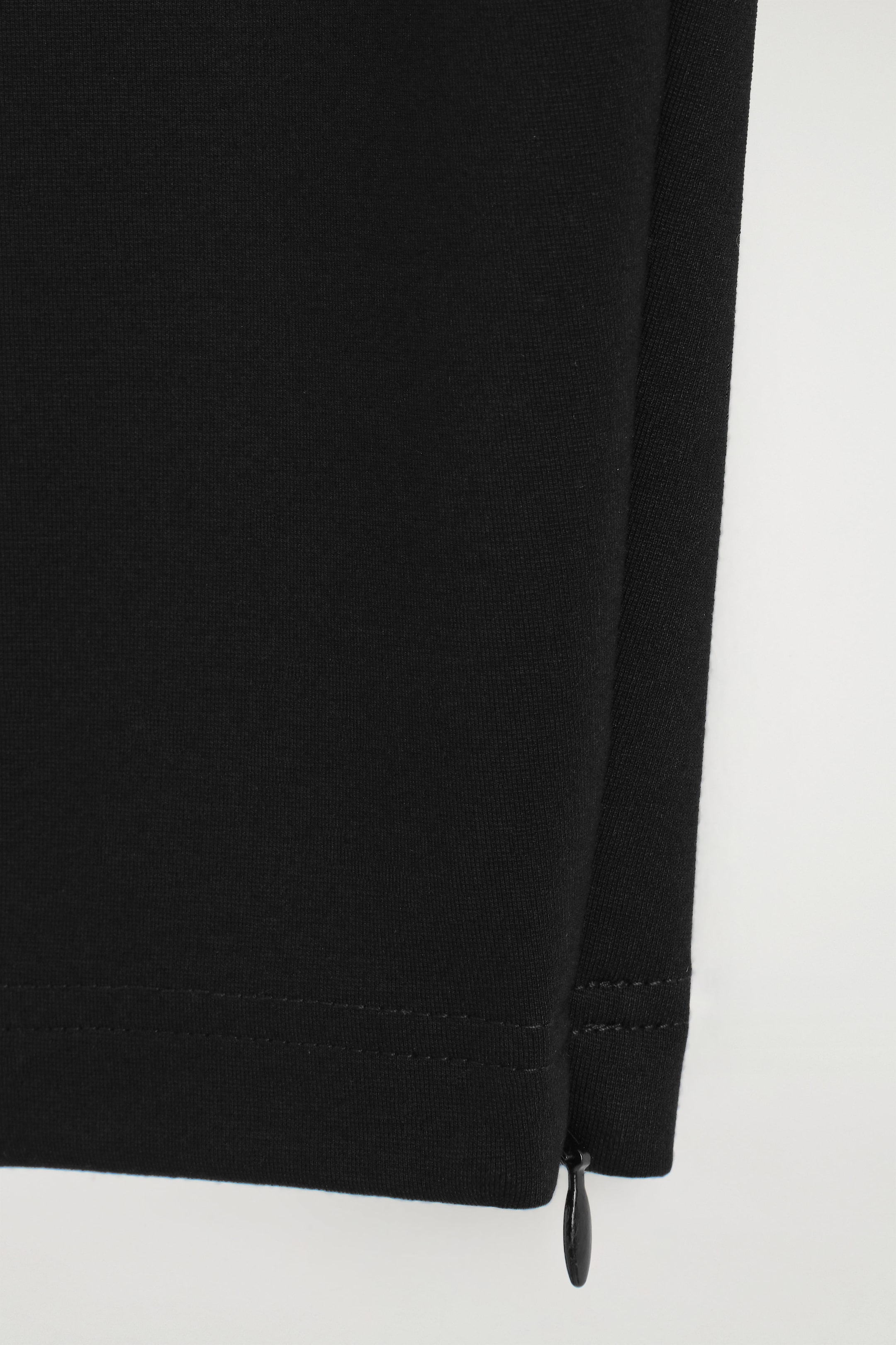 ZIPPED-CUFF LEGGINGS