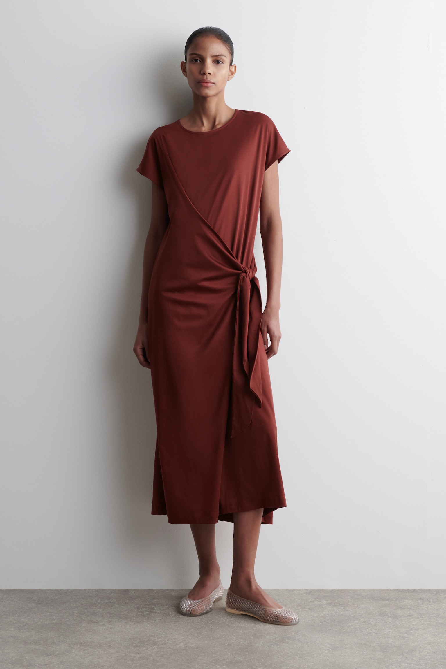 WRAP-FRONT T-SHIRT DRESS - RED/GREY