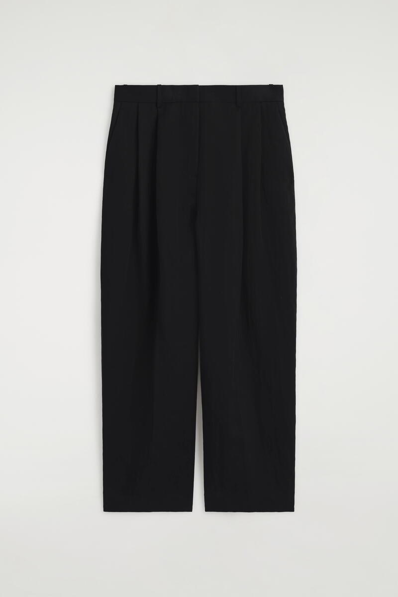 Relaxed Fluid Wide-Leg Trousers