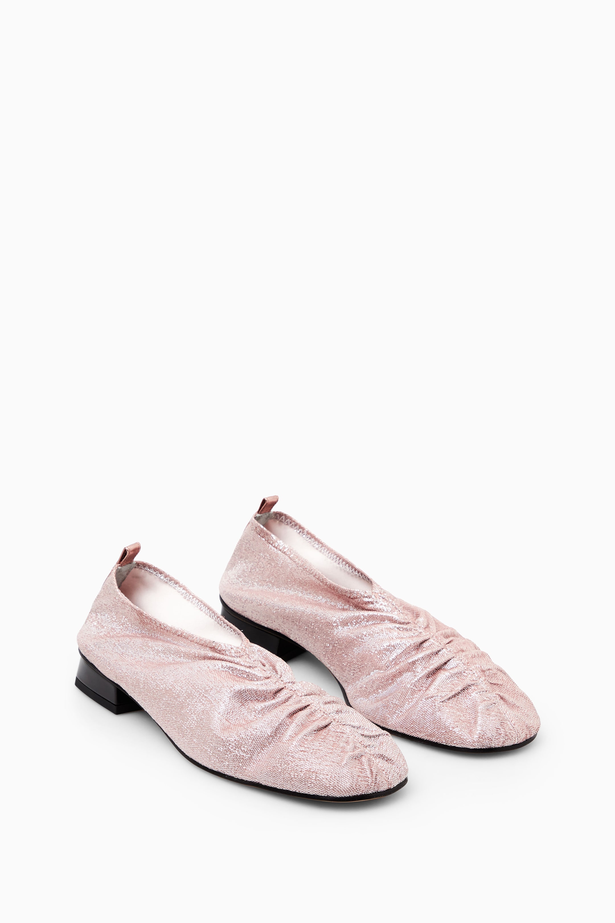 Grösseres Bild ansehen: BALLERINAS MIT RAFFUNGEN IN METALLIC-OPTIK - Altrosa - DAMEN | H&M CH 4