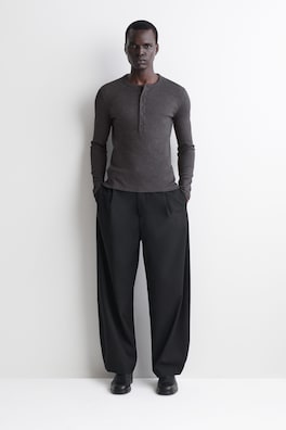 SLIM RIBBED COTTON LONG-SLEEVED HENLEY T-SHIRT — CHARCOAL MÉLANGE 3
