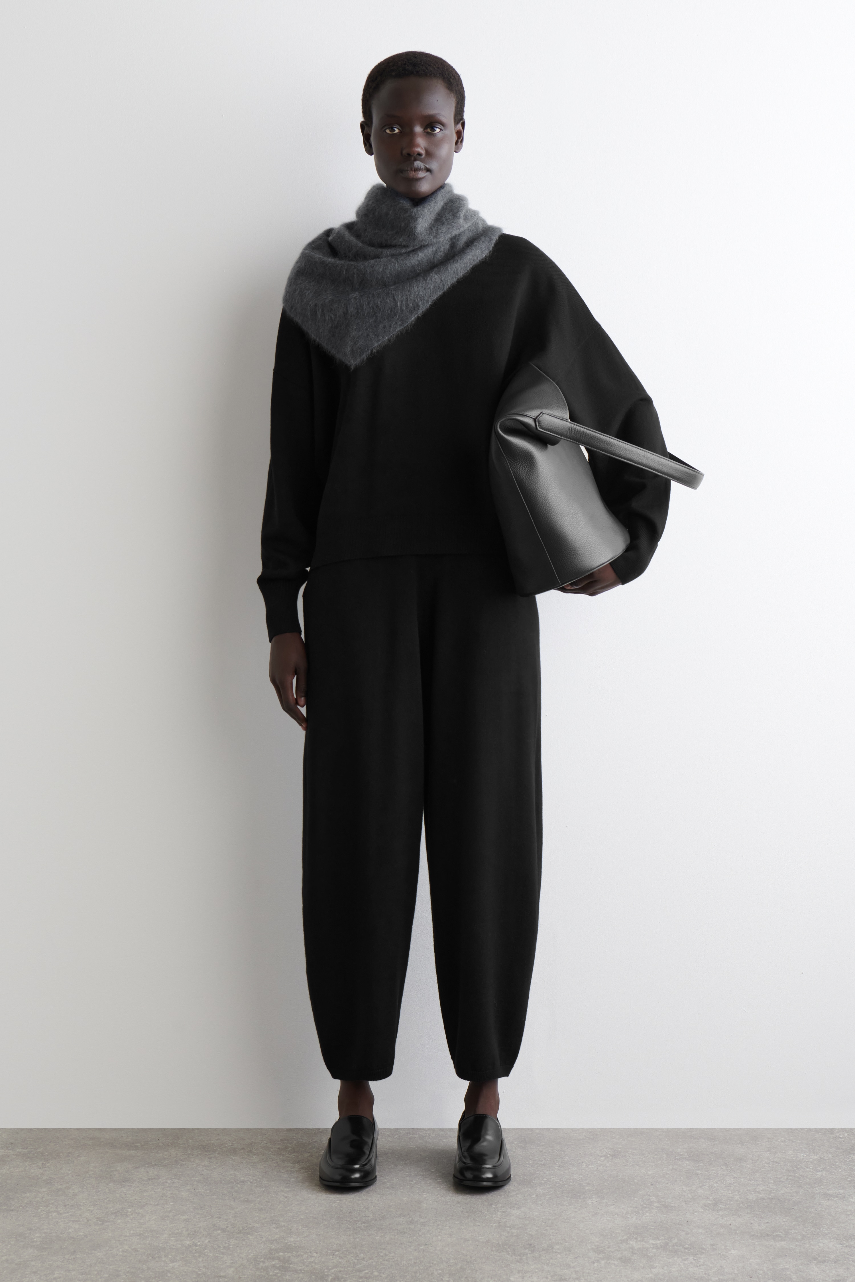 MERINO WOLLEN BARREL-LEG BROEK - ZWART/BROWN MÉLANGE