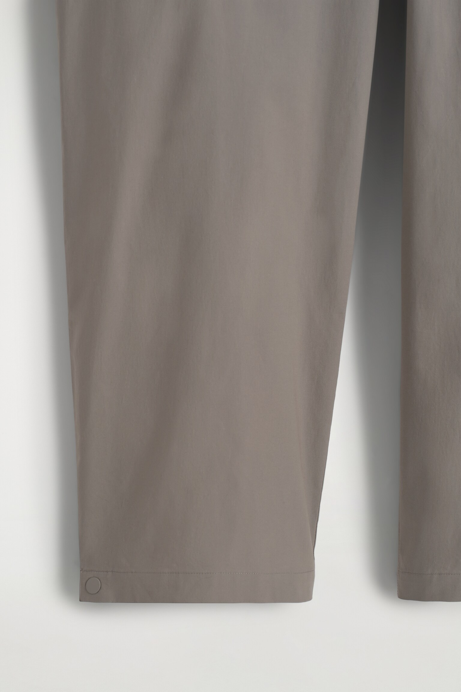 PANTALÓN DE ALGODÓN BARREL FIT - GRIS/NEGRO - 7