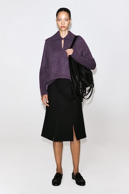 V-DETAIL PURE CASHMERE MOCK-NECK SWEATER — EGGPLANT 3
