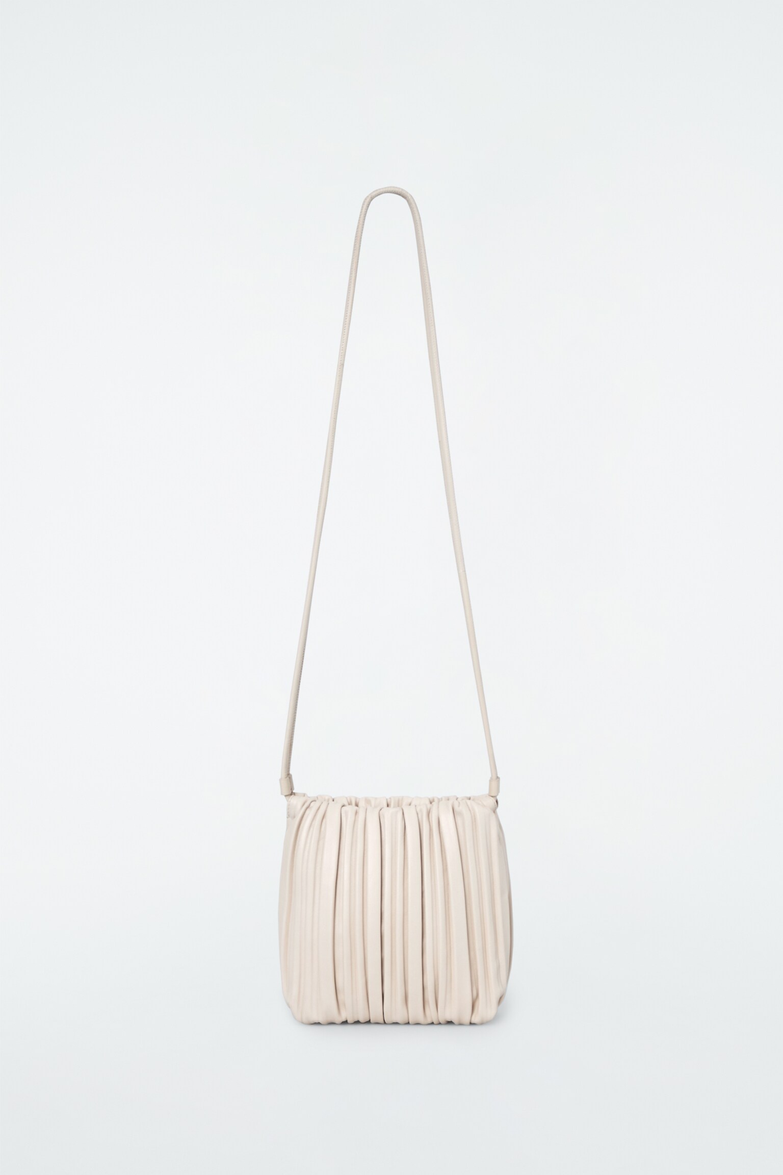 SAC BANDOULIÈRE SCALLOP - CUIR - IVOIRE/NOIR/ARGENTÉ