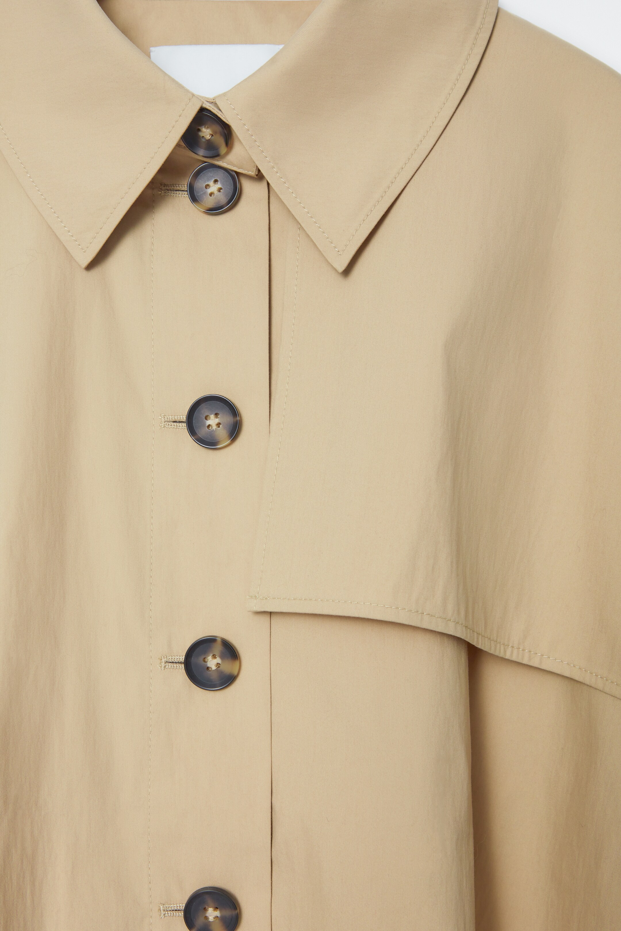 Grotere afbeelding bekijken: CROPPED TRENCH COAT CAPE - LIGHT BEIGE - DAMES | H&M NL 2