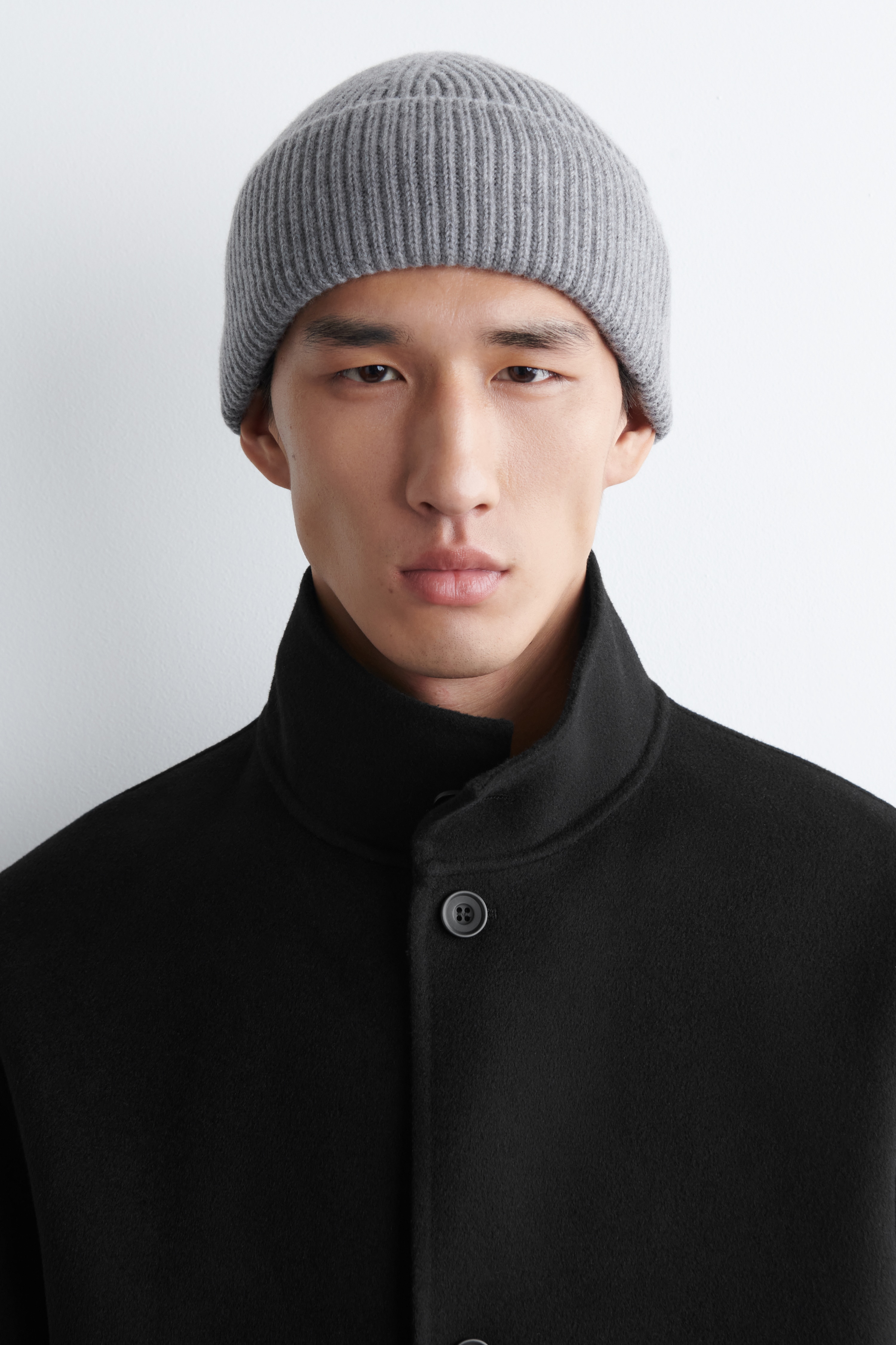 WEŁNIANA CZAPKA BEANIE - SZARY