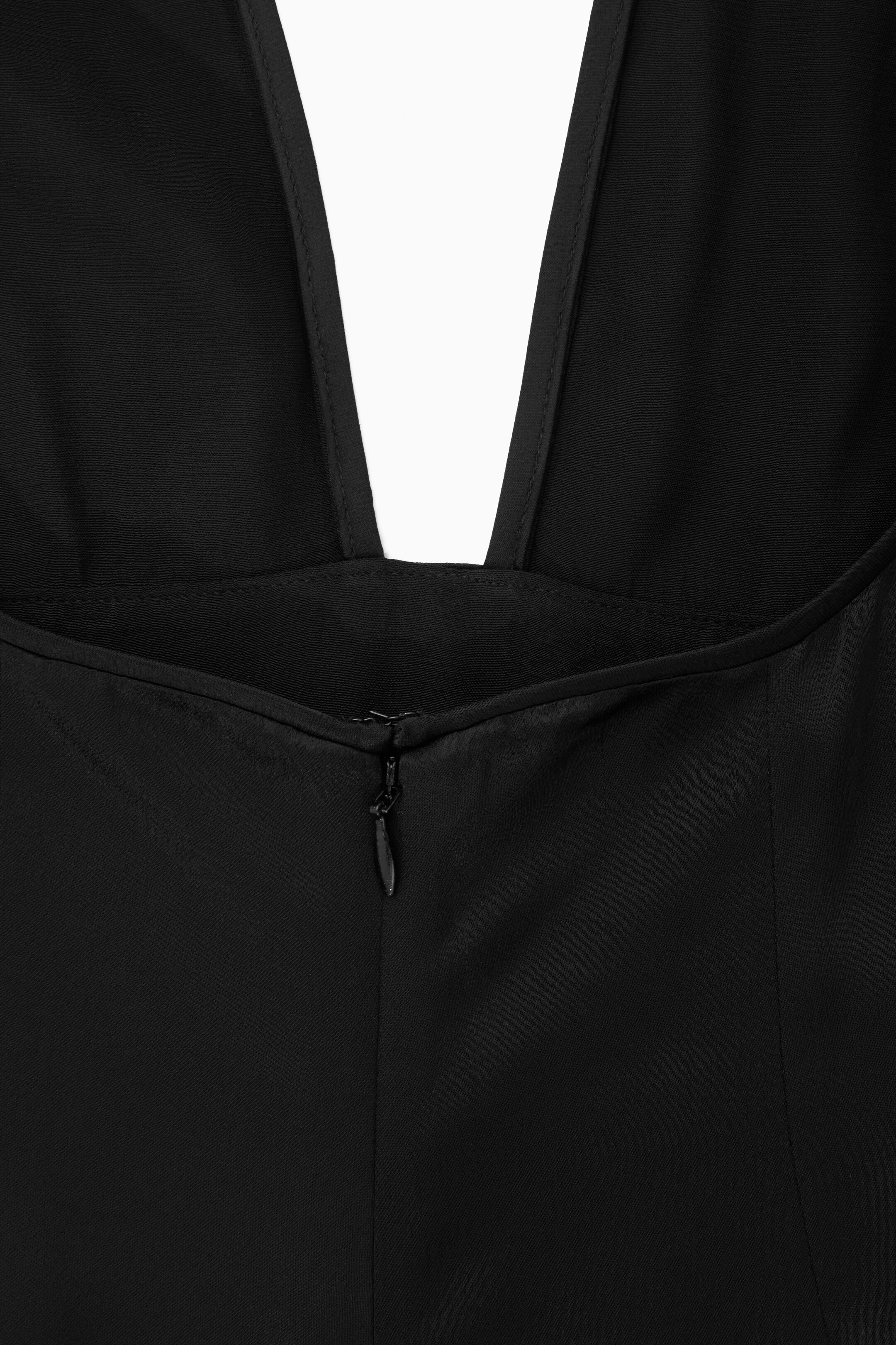 Ingrandisci l'immagine: PLUNGE OPEN-BACK MAXI DRESS - BLACK - DONNA | H&M CH 2