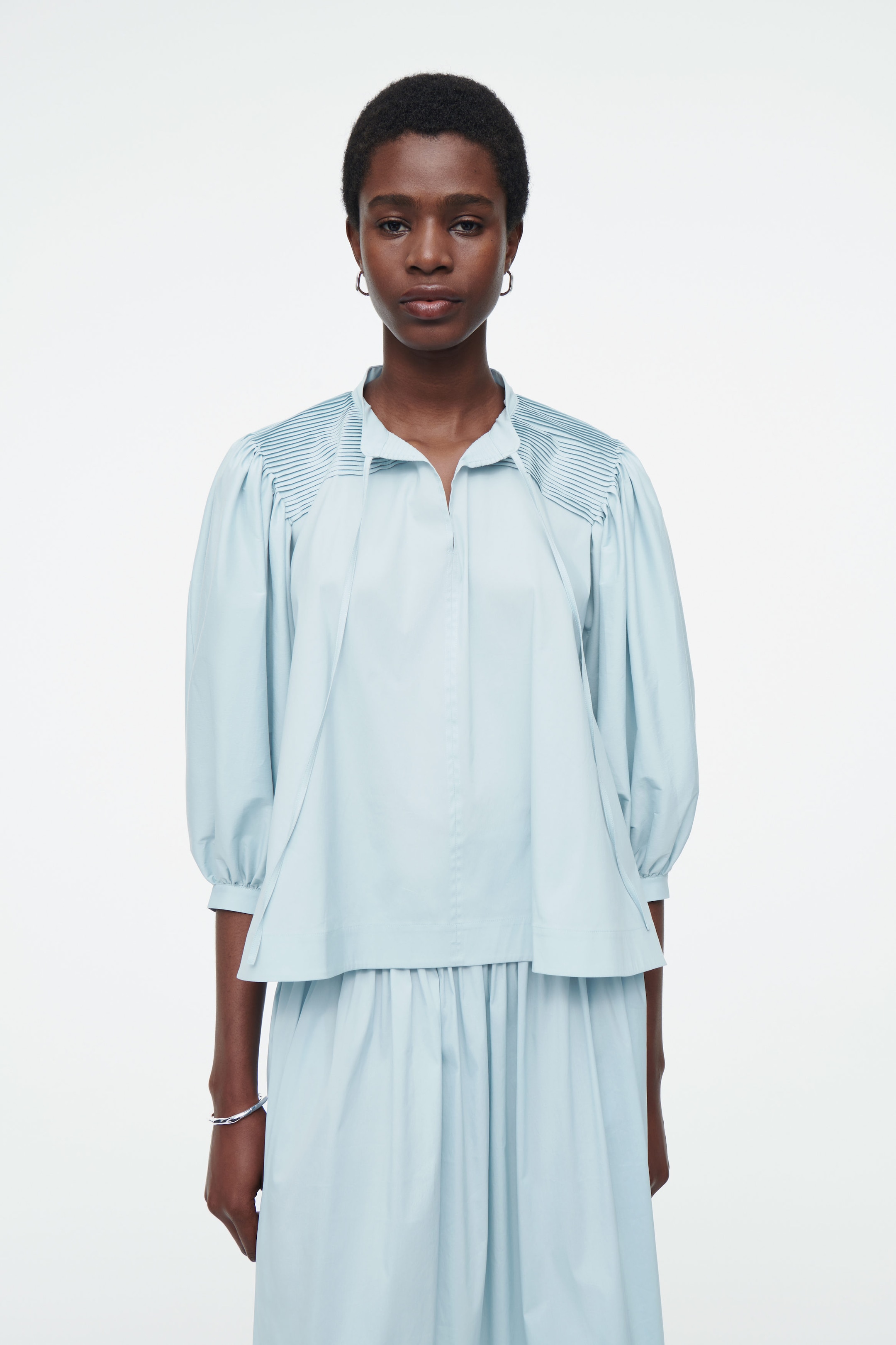 TIE-DETAIL PLEATED BLOUSE - POWDER BLUE