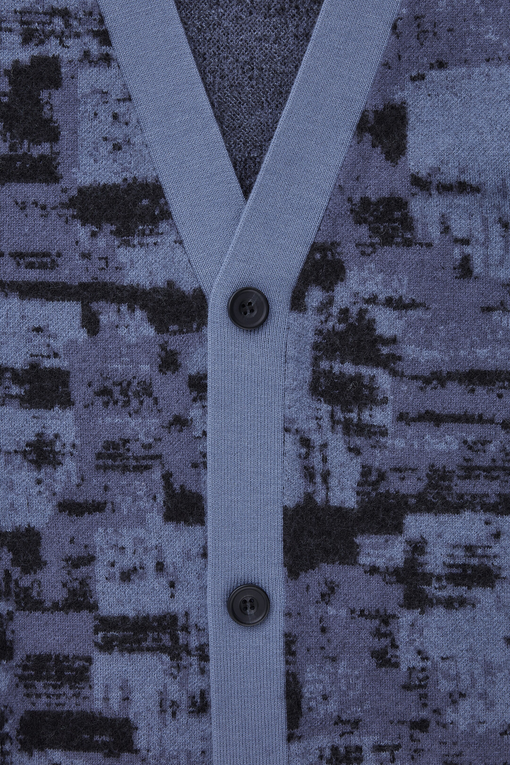 StillMedia/DescriptiveDetail