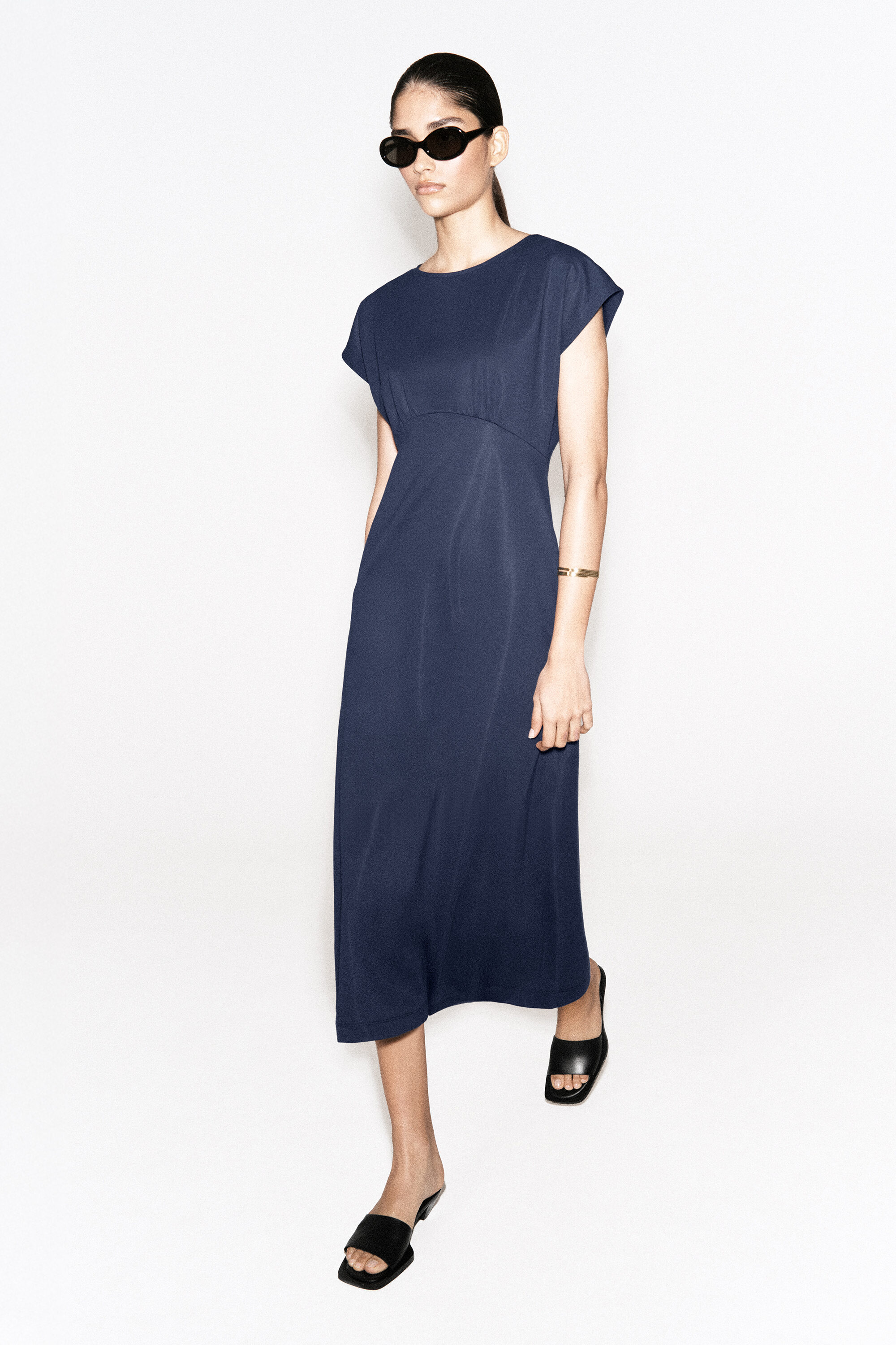 SCULPTED GATHERED JERSEY MIDI DRESS - DARK BLUE | COS US