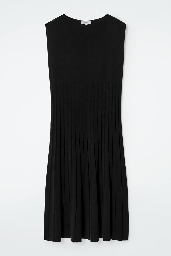 KNITTED PLEATED MAXI DRESS - BLACK - 1