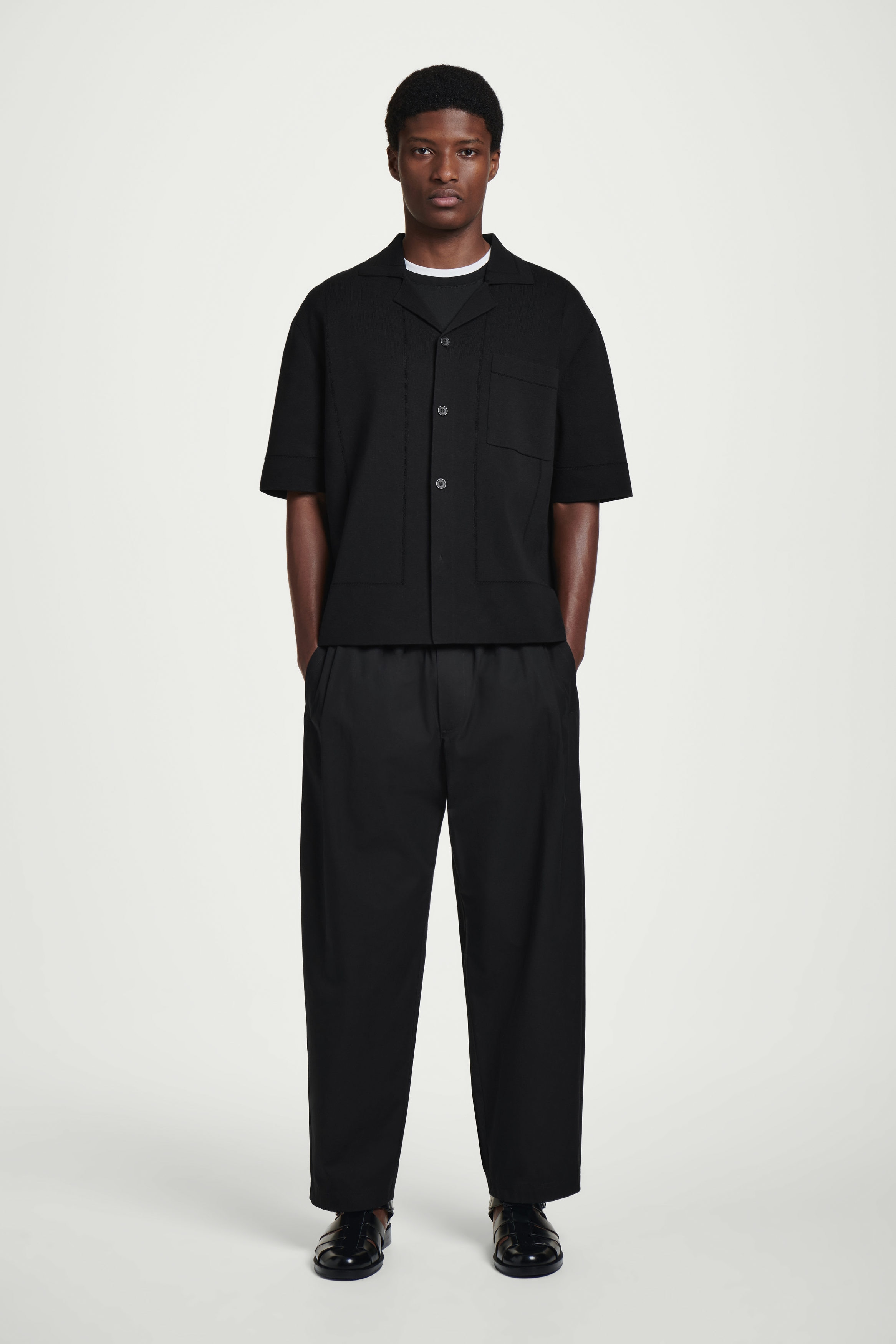 STRONG 004 TROUSERS (BLACK)
