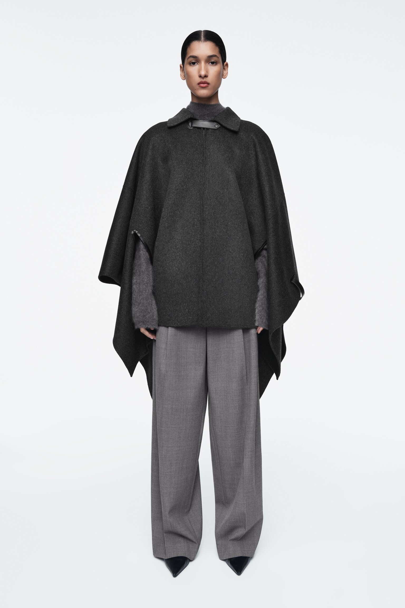 DOUBLE-FACED MERINO WOOL CAPE - DARK GREY