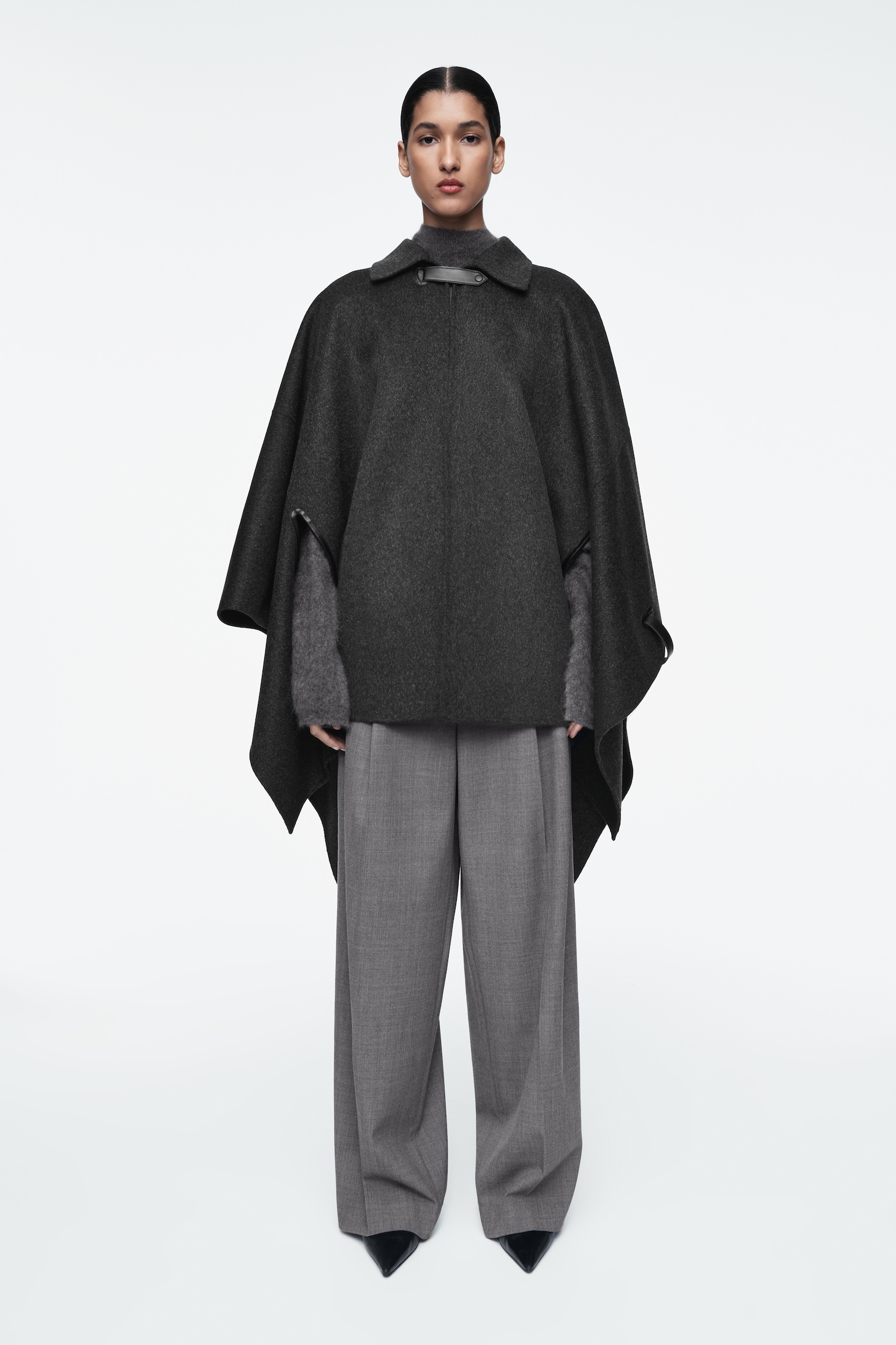 DOUBLE-FACED MERINO WOOL CAPE - DARK GREY