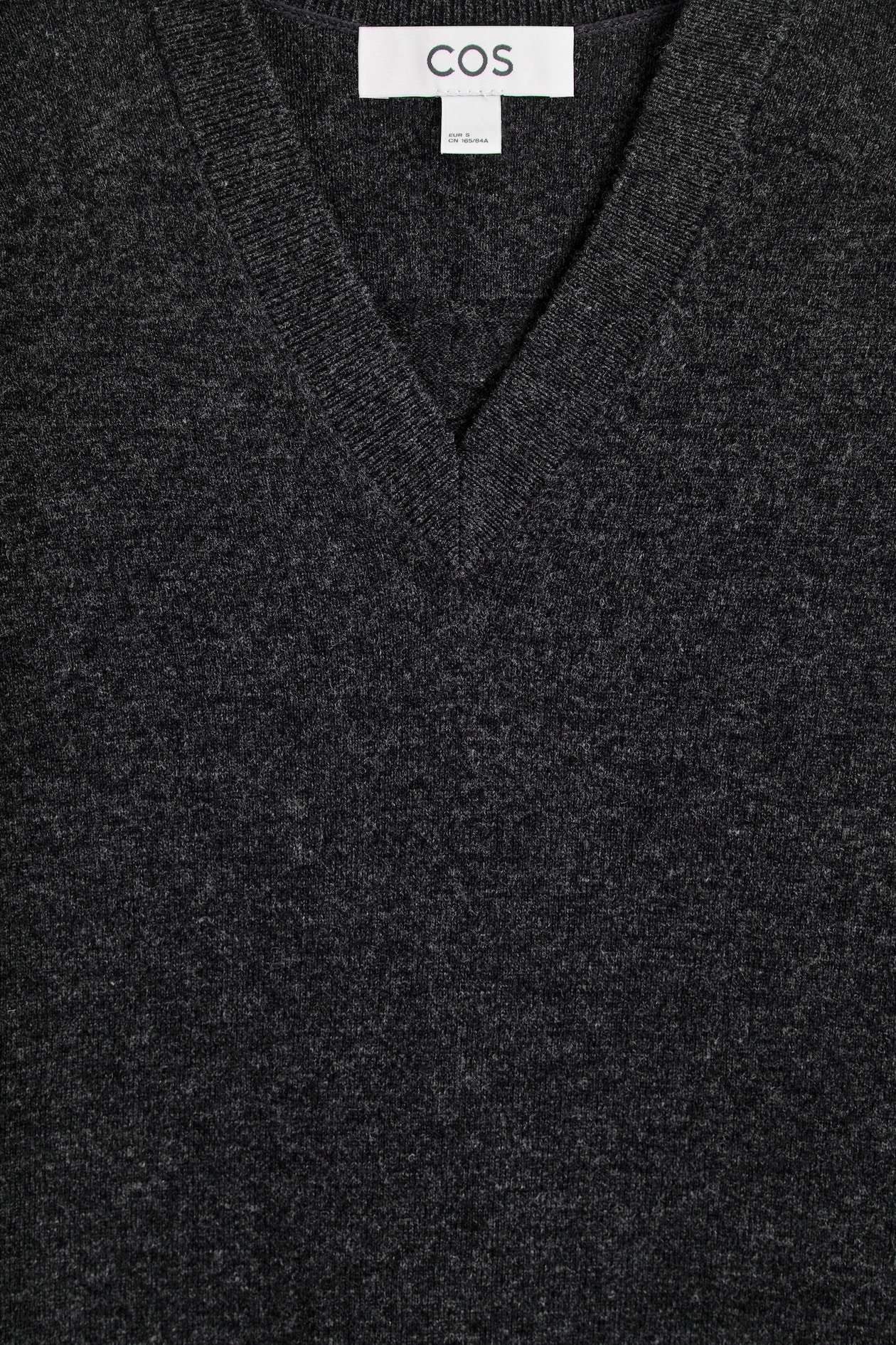 MERINO WOOL V-NECK VEST — DARK GREY