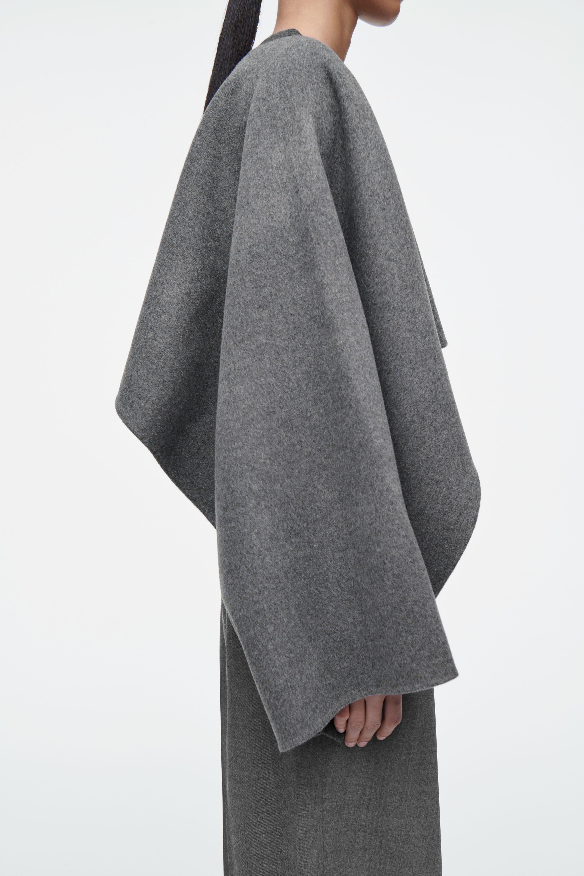 DOUBLE-FACED WOOL HYBRID CAPE - GRAY | COS